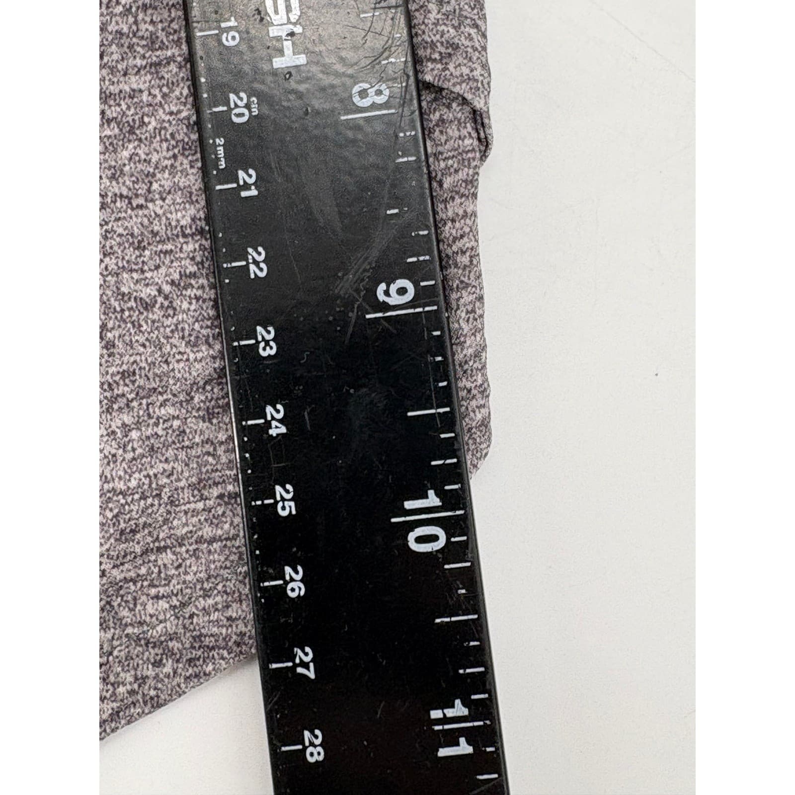 Lululemon Women's Gray Heathered Running Shorts Size 4 Zipper Pocket - Thumbnail 7