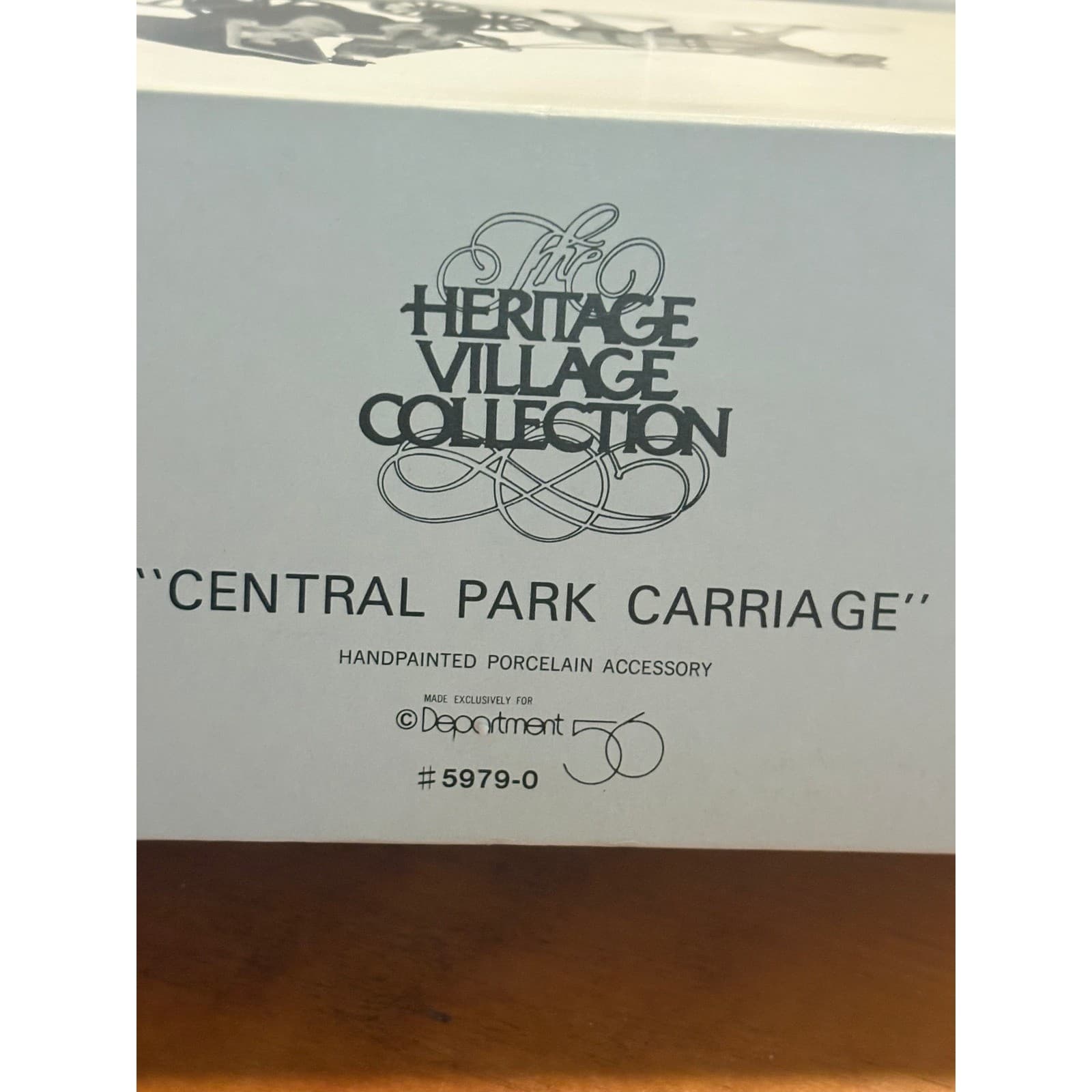 Dept 56 Central Park Carriage Heritage Village Collection 5979-0 Porcelain Multi - Thumbnail 2