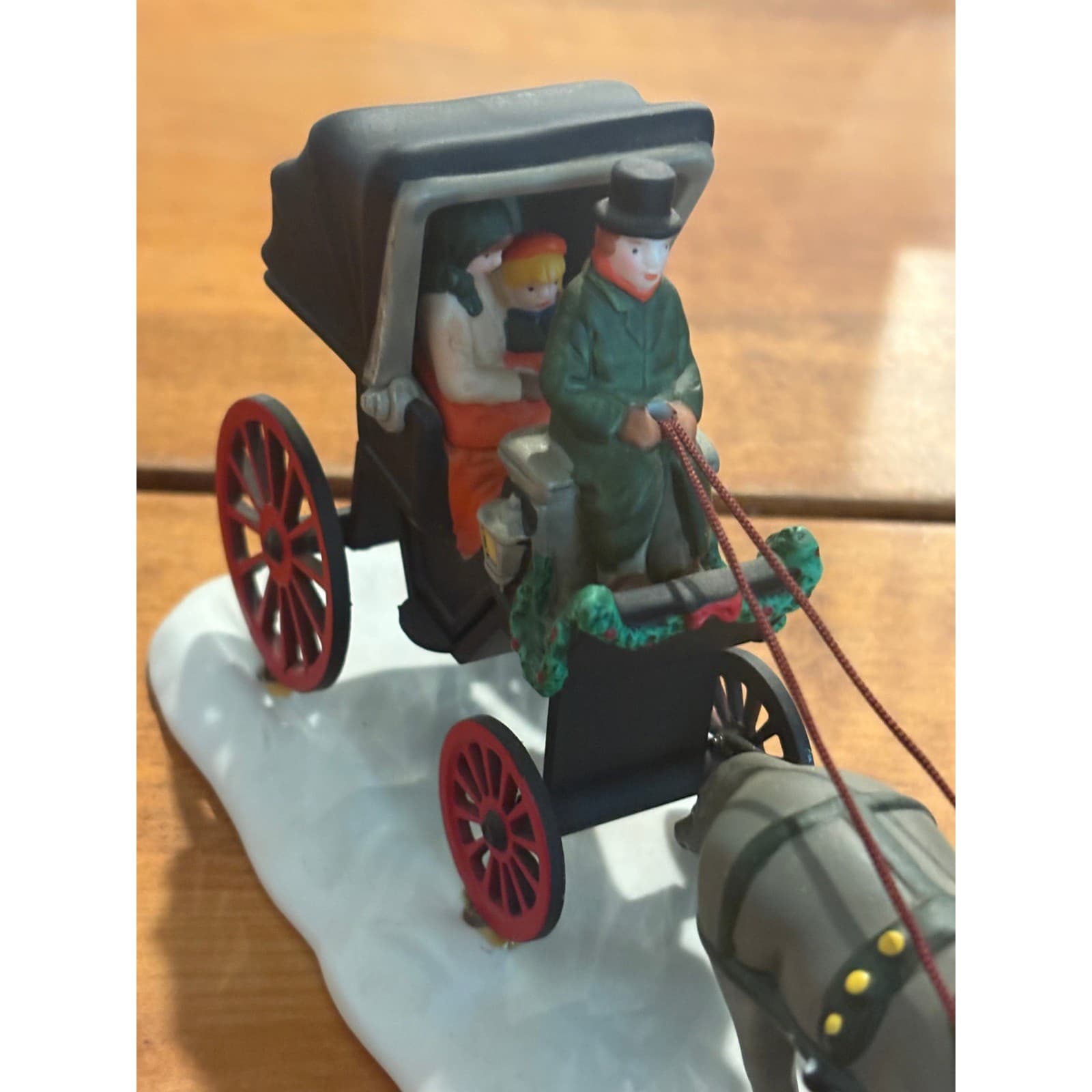 Dept 56 Central Park Carriage Heritage Village Collection 5979-0 Porcelain Multi - Thumbnail 8