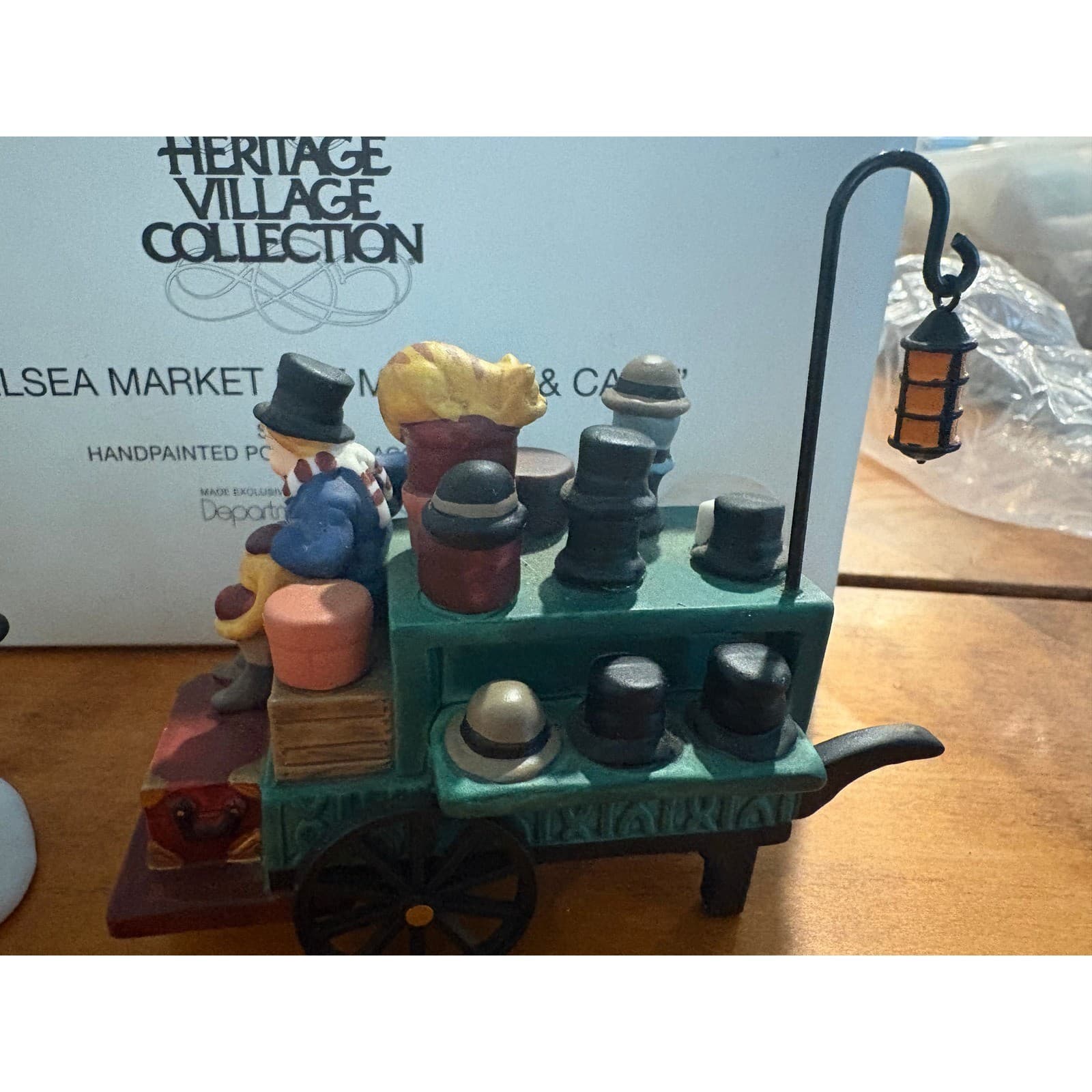 Dept 56 Chelsea Market Hat Monger & Cart Heritage Village Porcelain Figurine Set - Thumbnail 4