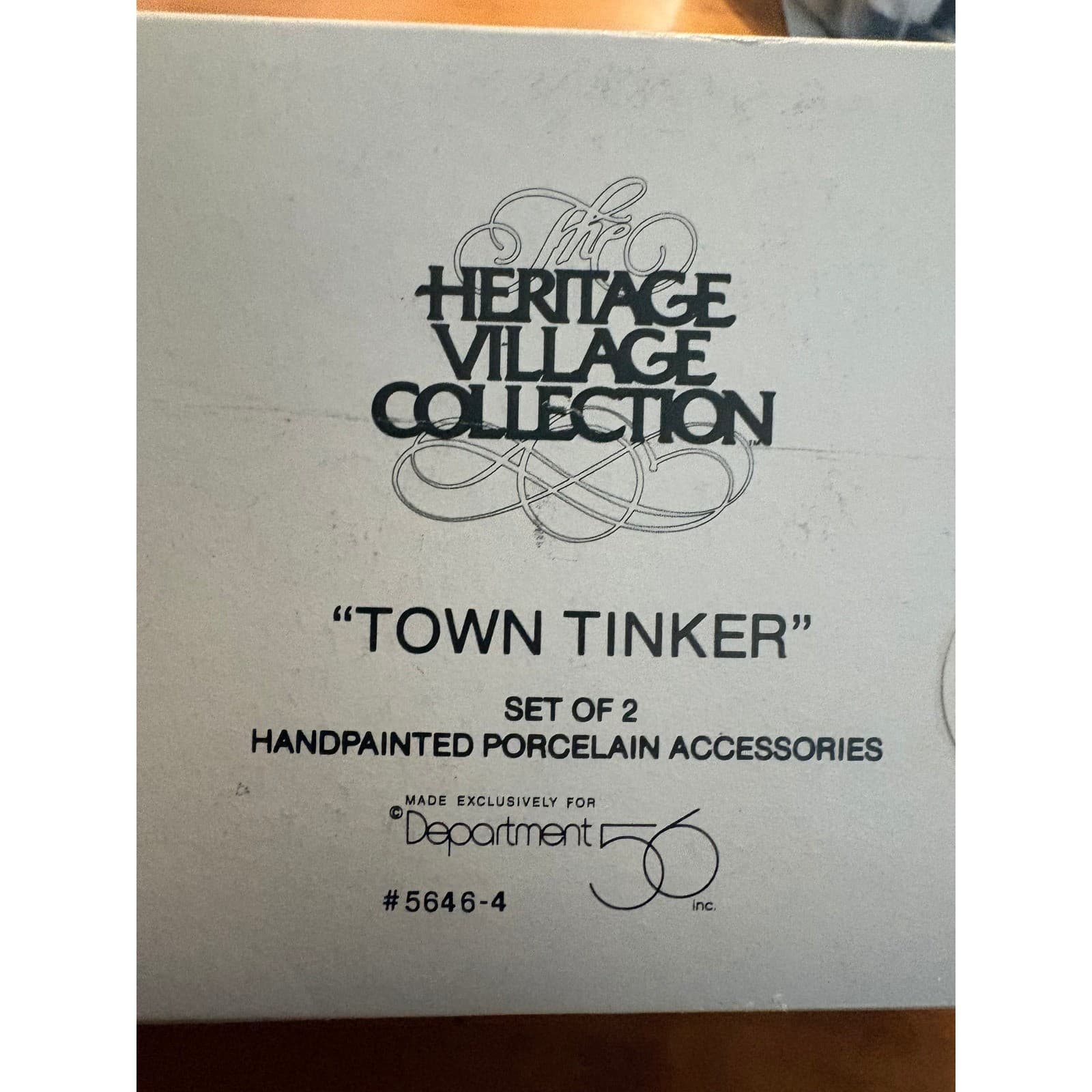 Department 56 Town Tinker Heritage Village Collection Set of 2 Porcelain 5646-4 - Thumbnail 4