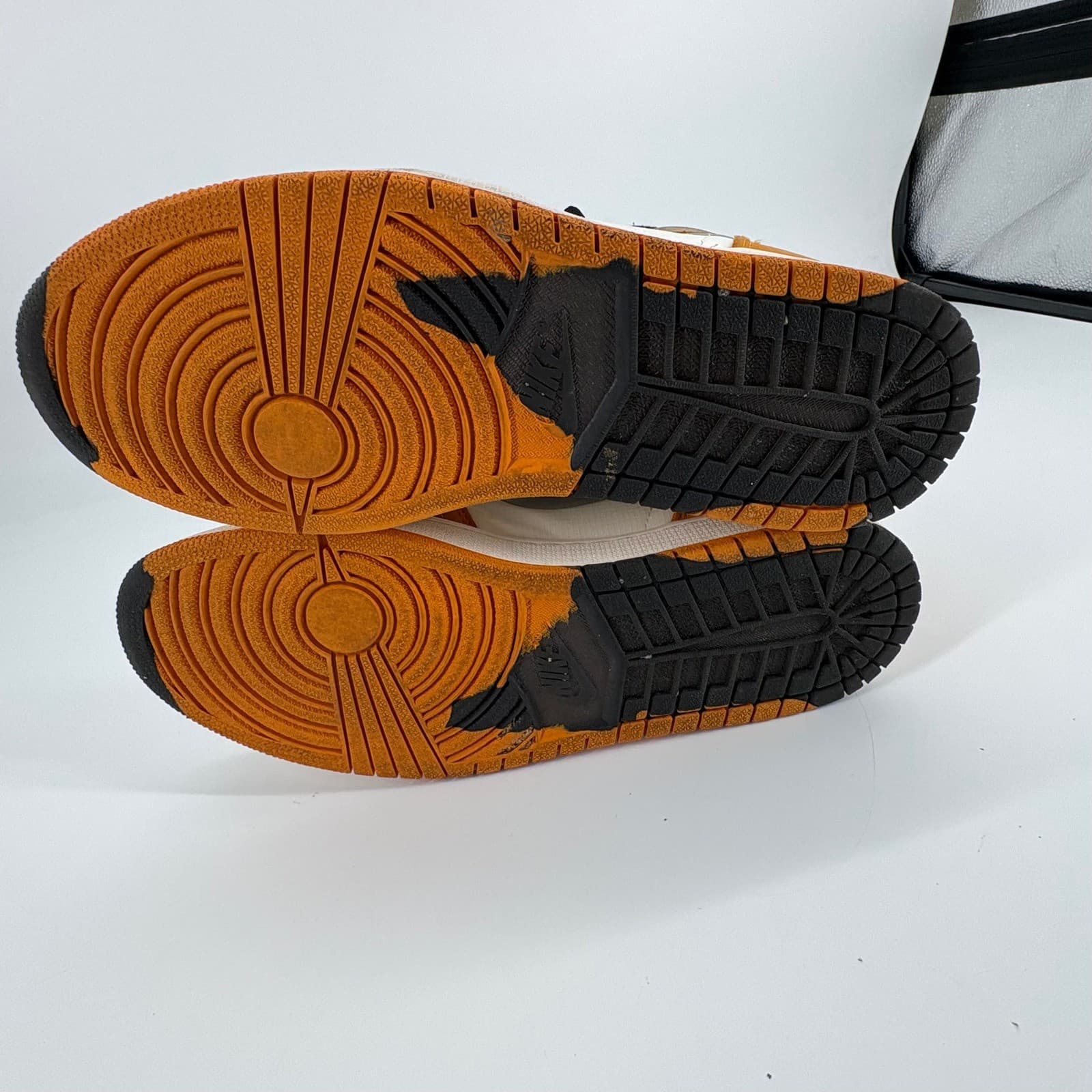 Air Jordan 1 Retro High OG Yellow Ochre DB2889-700 Size 12 Men's Used Authentic - Thumbnail 13