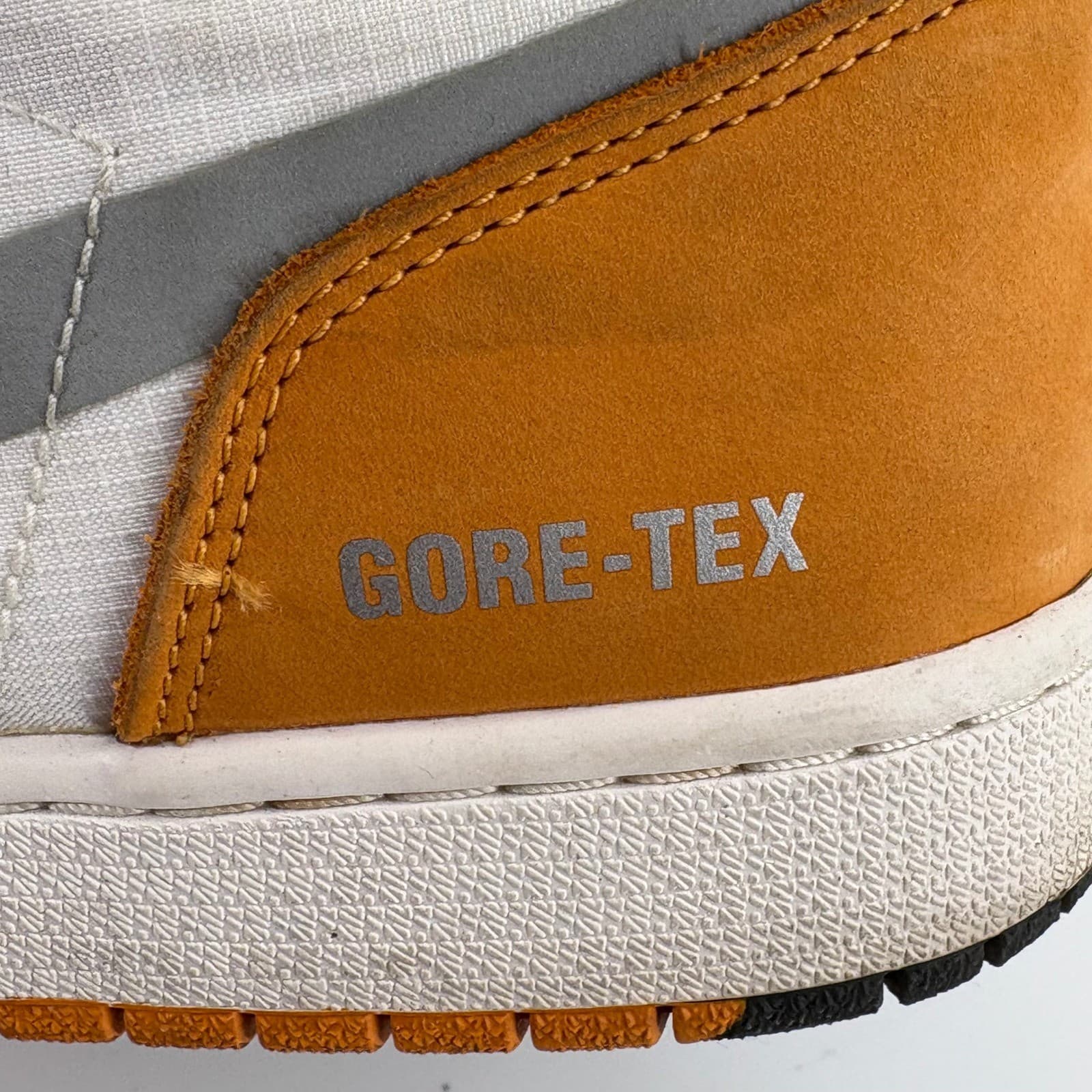 Air Jordan 1 Retro High OG Yellow Ochre DB2889-700 Size 12 Men's Used Authentic - Thumbnail 9