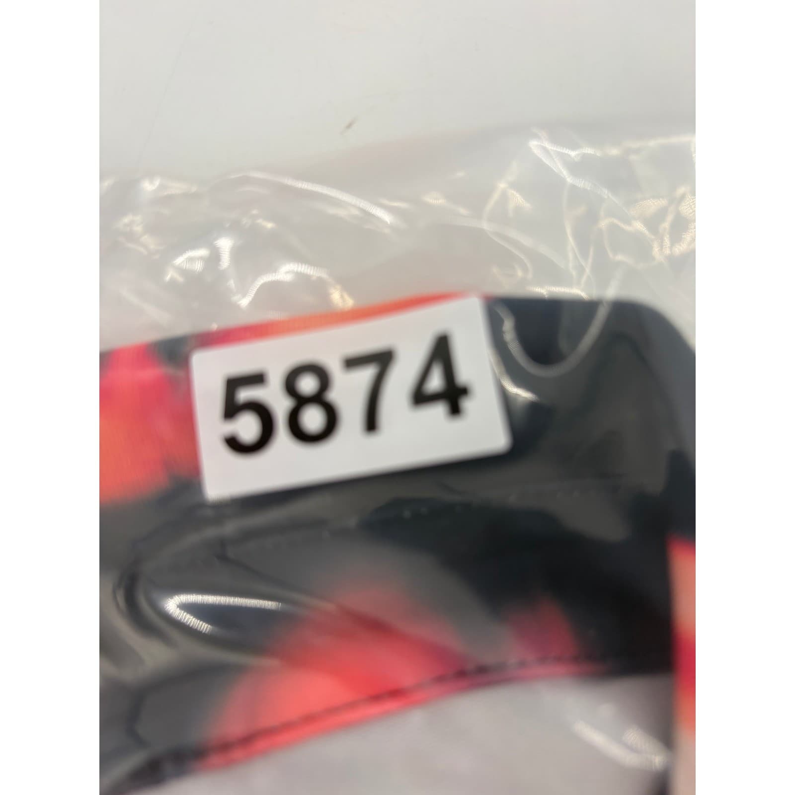 Under Armour Women's Playoff Polo Large Black Red Blue Blurred Floral Golf Shirt - Thumbnail 8