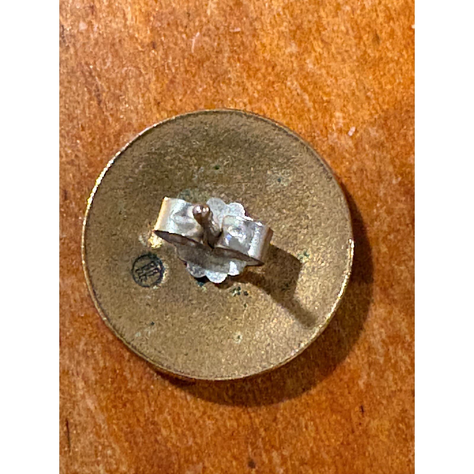 Unbranded Stud Earrings Womens OS Coin Style Bronze Gold Tone Vintage Relief - Thumbnail 3