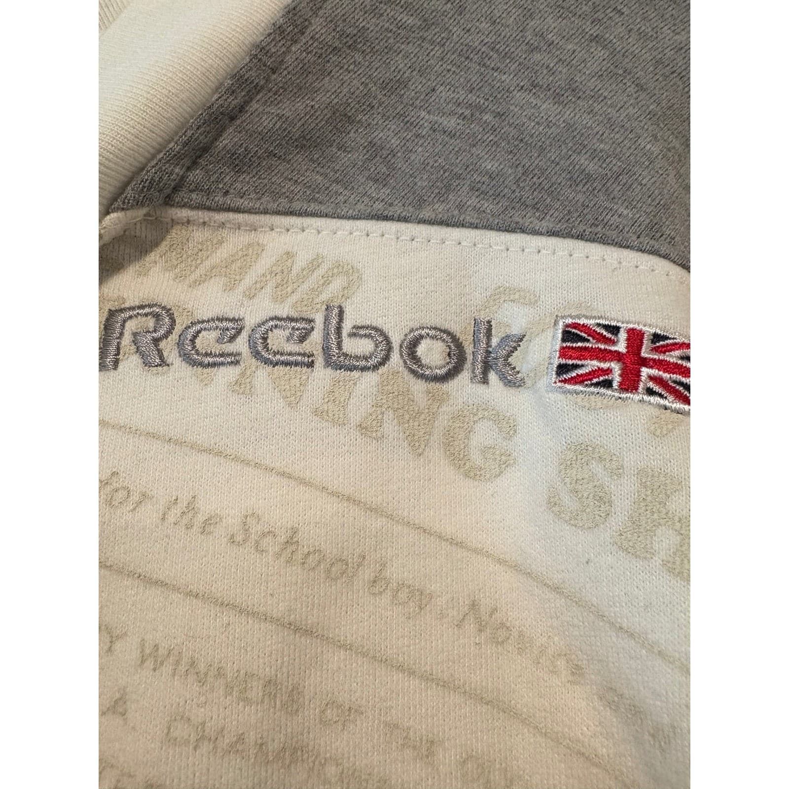 Reebok Classic T Shirt Womens Medium Cream Gray Spell Out Graphic Short Sleeve - Thumbnail 3