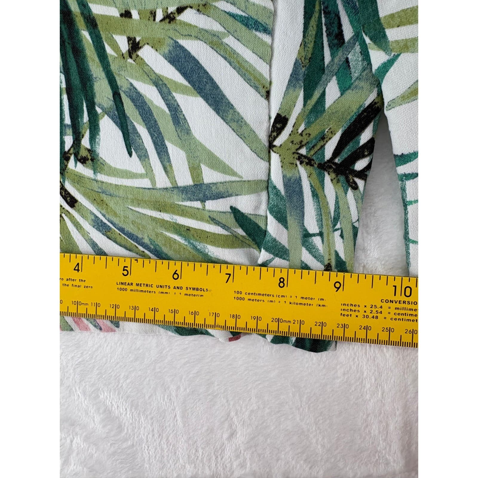 Jessica Riley Shorts Womens M Shorts White Green Pink Tropical Palm Leaf Print - Thumbnail 5