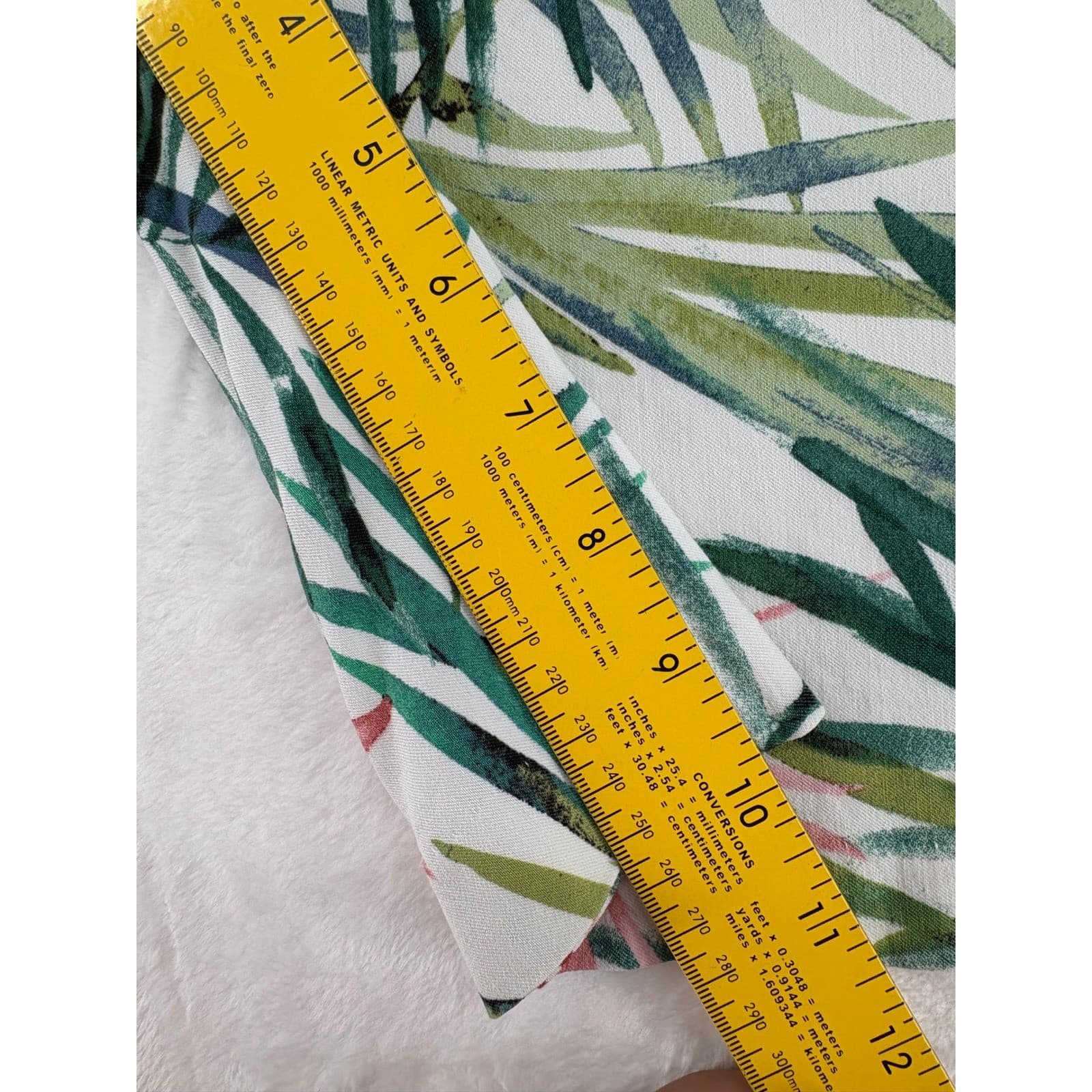 Jessica Riley Shorts Womens M Shorts White Green Pink Tropical Palm Leaf Print - Thumbnail 6