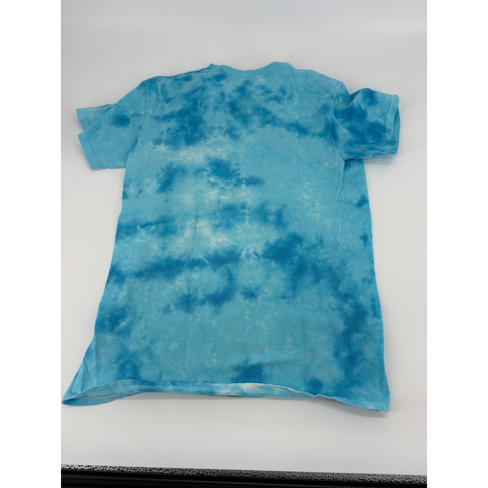 Liquid Blue Alice in Wonderland Caterpillar Tie Dye Graphic T-Shirt Small - Thumbnail 5