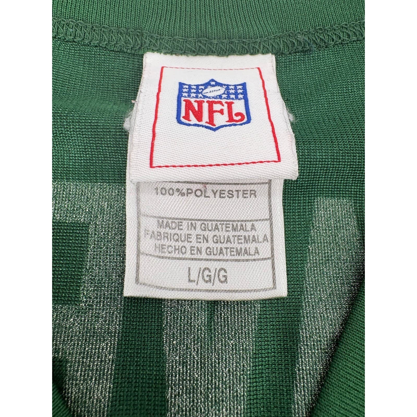 NFL Green Bay Packers Mens Large Jersey Green Brett Favre 4 Football V-Neck - Thumbnail 4