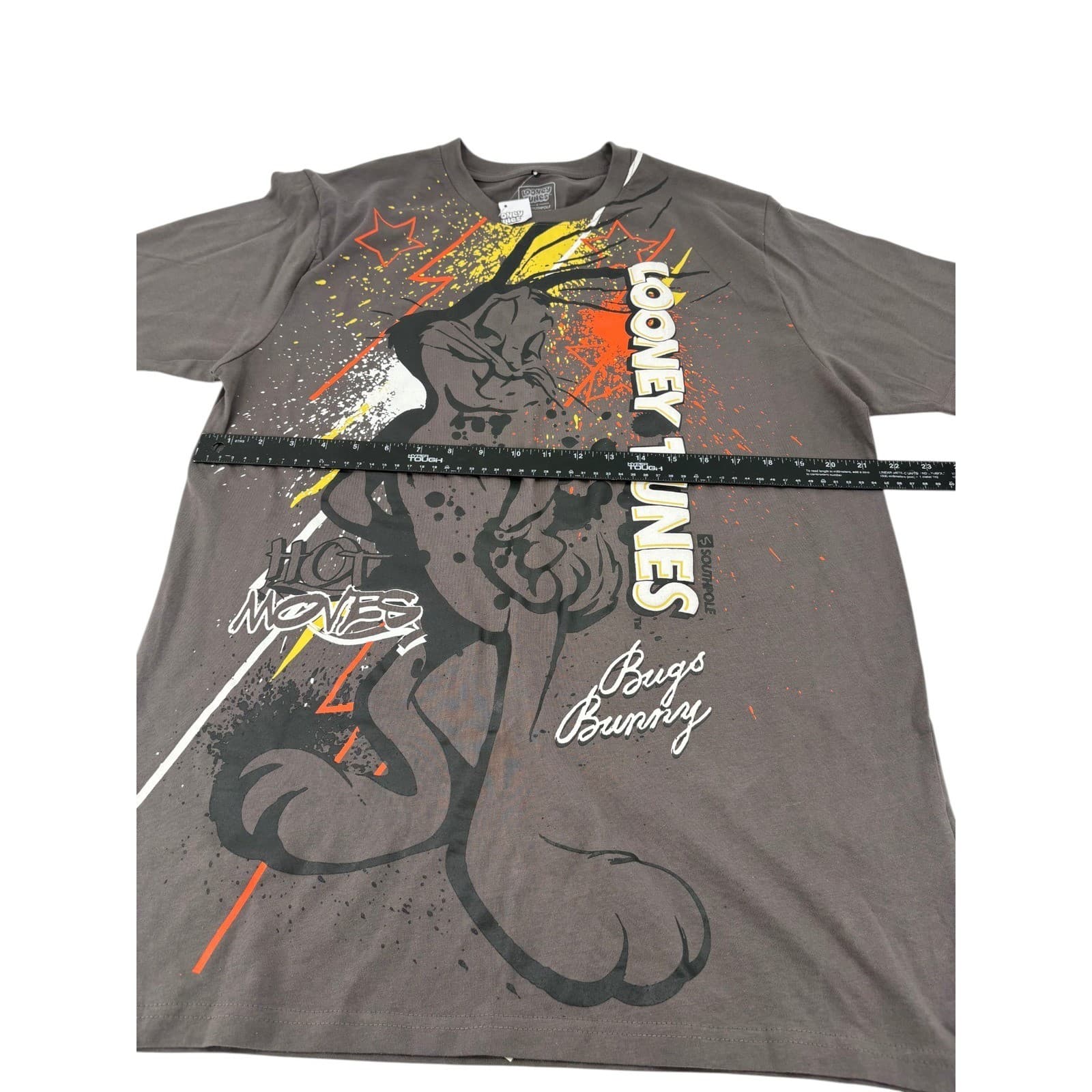 Southpole Looney Tunes Mens XL T-Shirt Gray Bugs Bunny Hot Moves Graphic Tee - Thumbnail 3