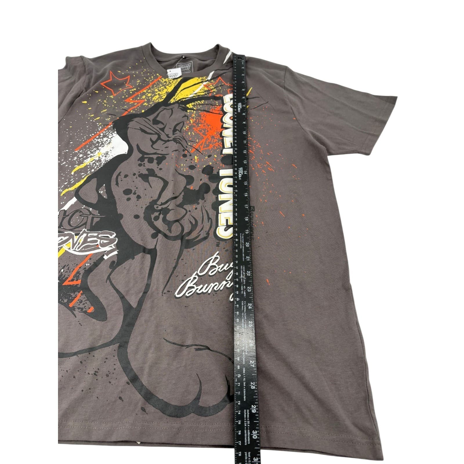 Southpole Looney Tunes Mens XL T-Shirt Gray Bugs Bunny Hot Moves Graphic Tee - Thumbnail 4
