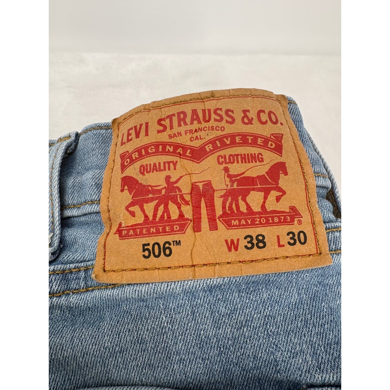 Levi's 506 Jeans Men's 38x30 Straight Fit Blue Light Wash Denim - Thumbnail 7