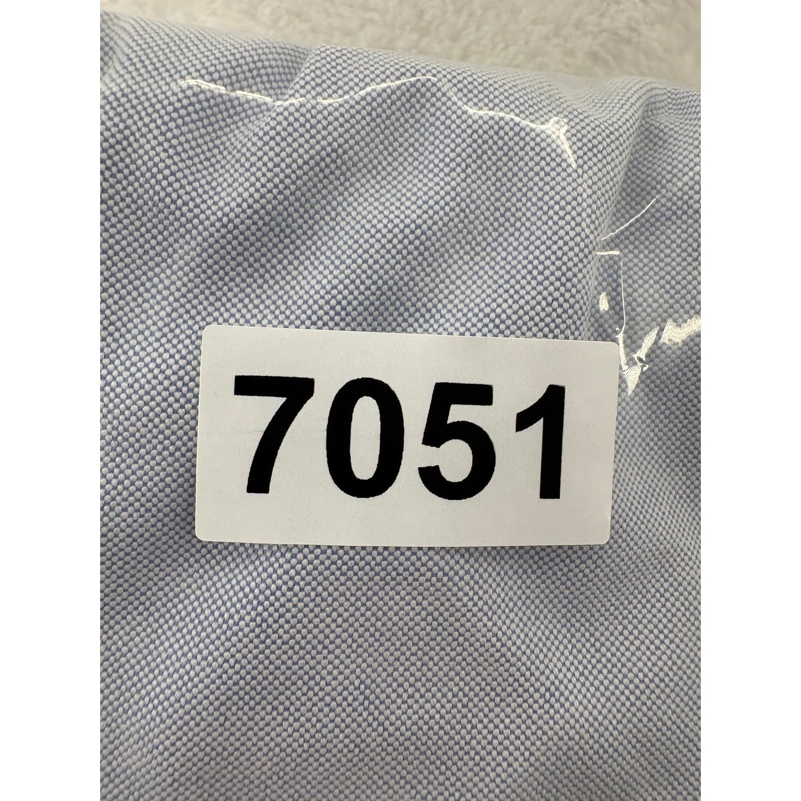 L.L. Bean Shirt Mens 17.5 35 Button Down Light Blue Oxford Traditional Fit 7051 - Thumbnail 6