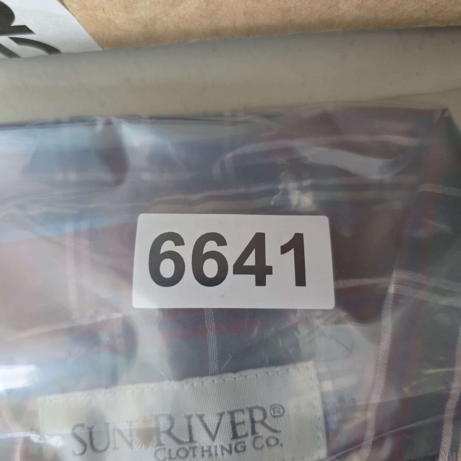 Sun River Clothing Co Shirt Mens Large Button Down Maroon Plaid Long Sleeve - Thumbnail 7