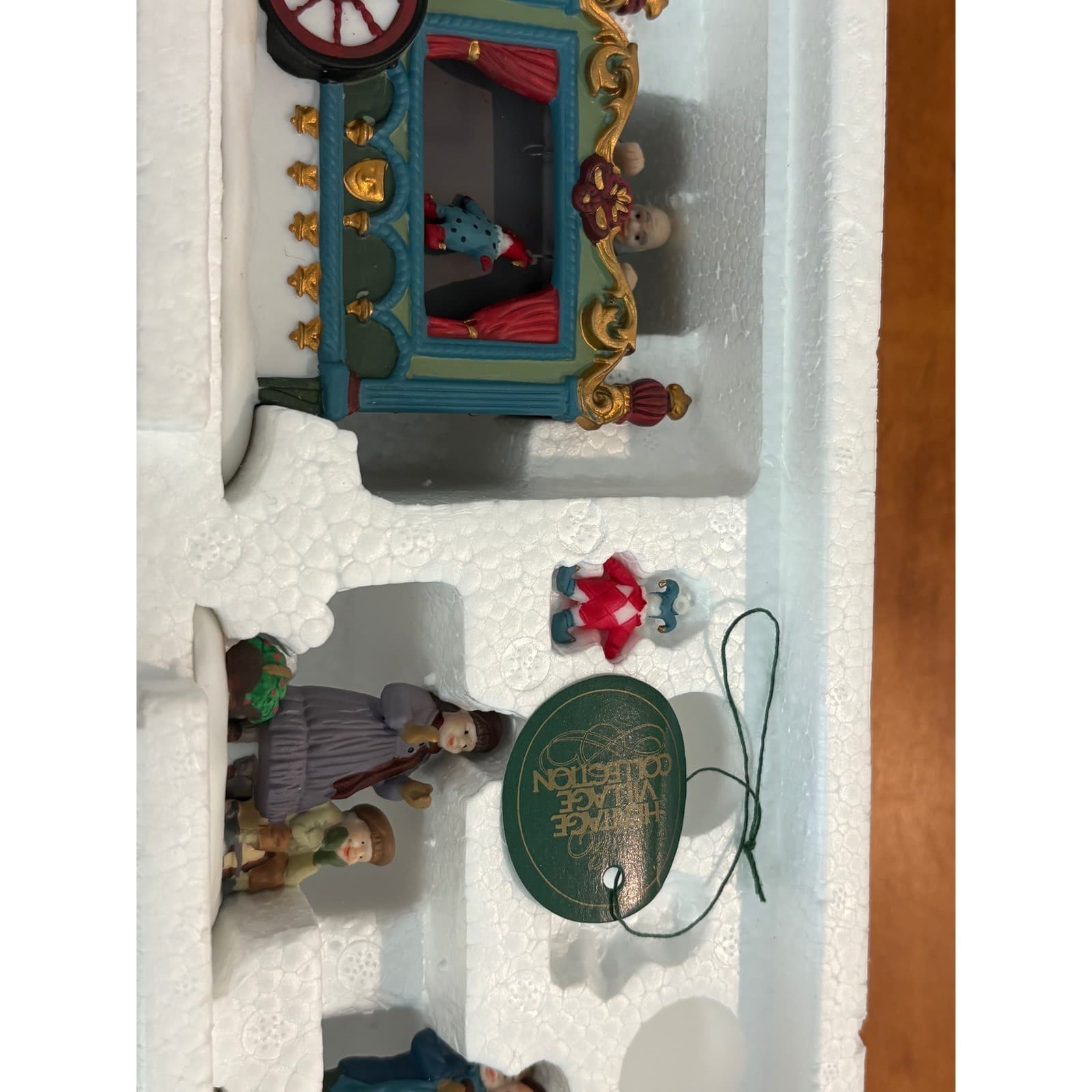 Dept 56 The Old Puppeteer Heritage Village OS Figurine Set Multicolor 5802-5 - Thumbnail 6