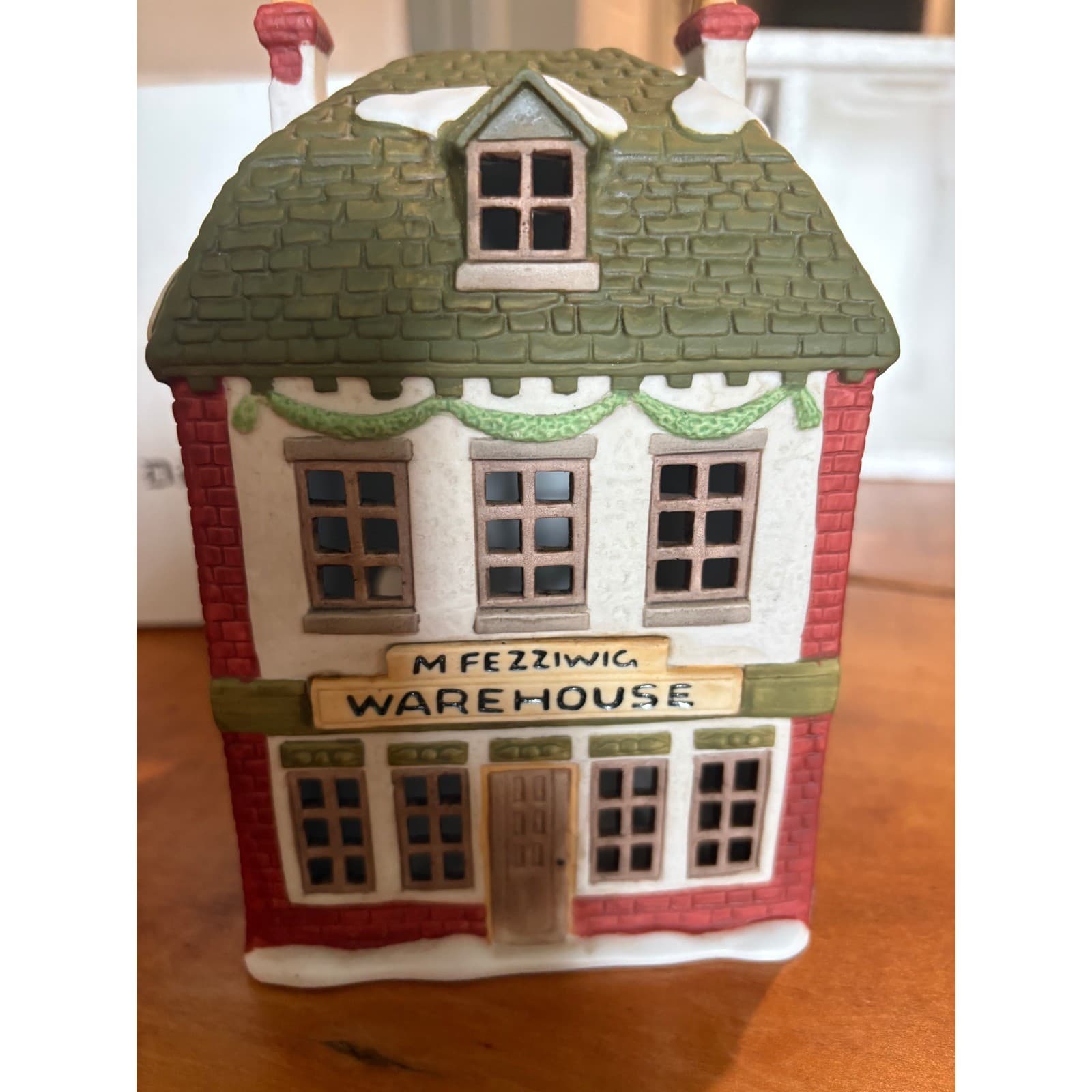 Dept 56 Fezziwig Warehouse Dickens Village OS Building Multicolor Porcelain 1986 - Thumbnail 2