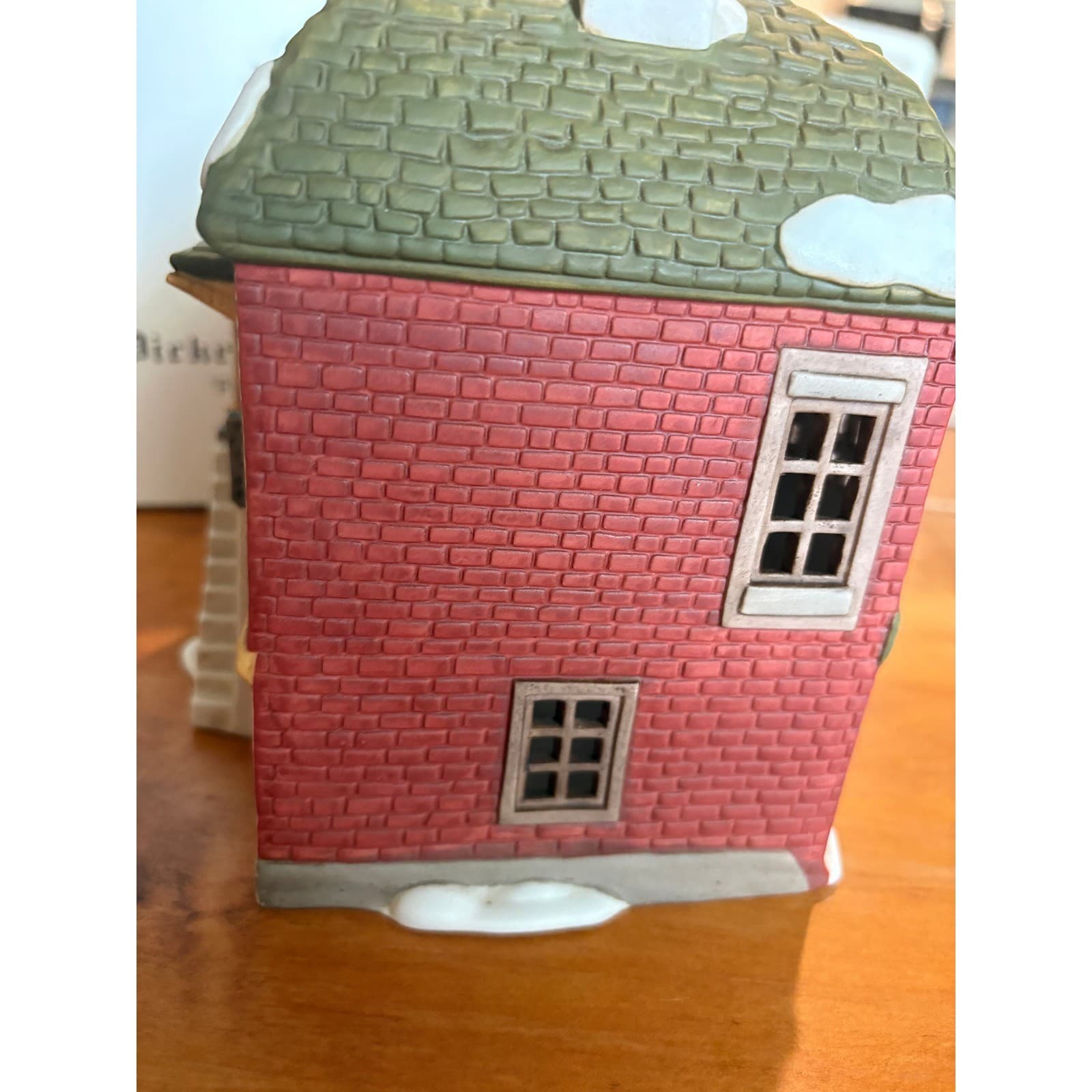 Dept 56 Fezziwig Warehouse Dickens Village OS Building Multicolor Porcelain 1986 - Thumbnail 5