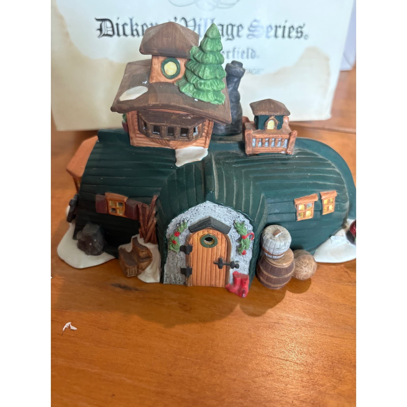 Department 56 Dickens Village Peggotty's Seaside Cottage David Copperfield Green - Thumbnail 7