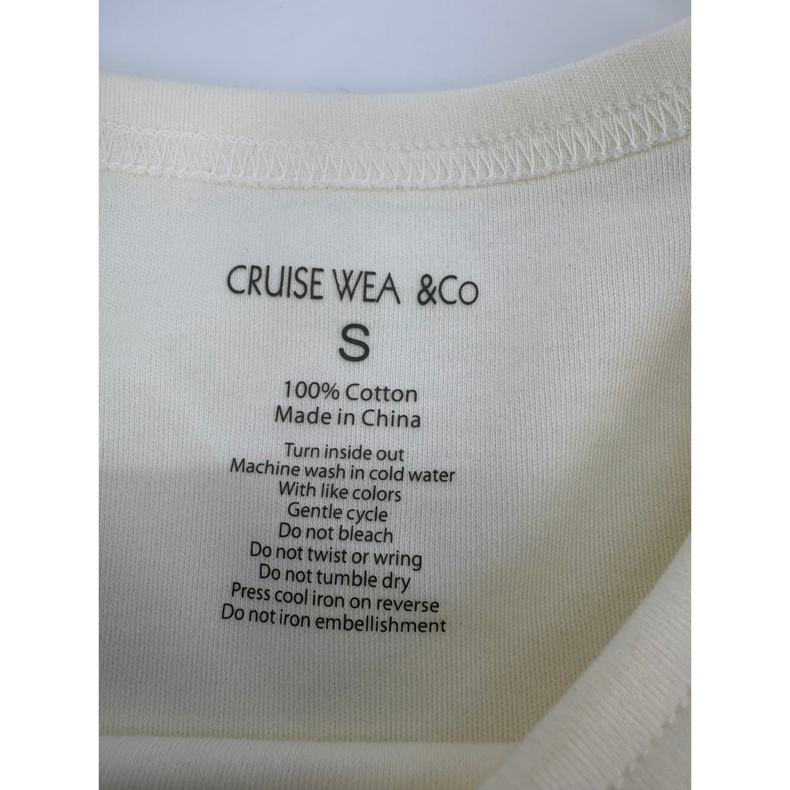 Cruise Wear & Co T-Shirt Womens S Tee Ivory Alaska Embroidered Rhinestone Cotton - Thumbnail 3