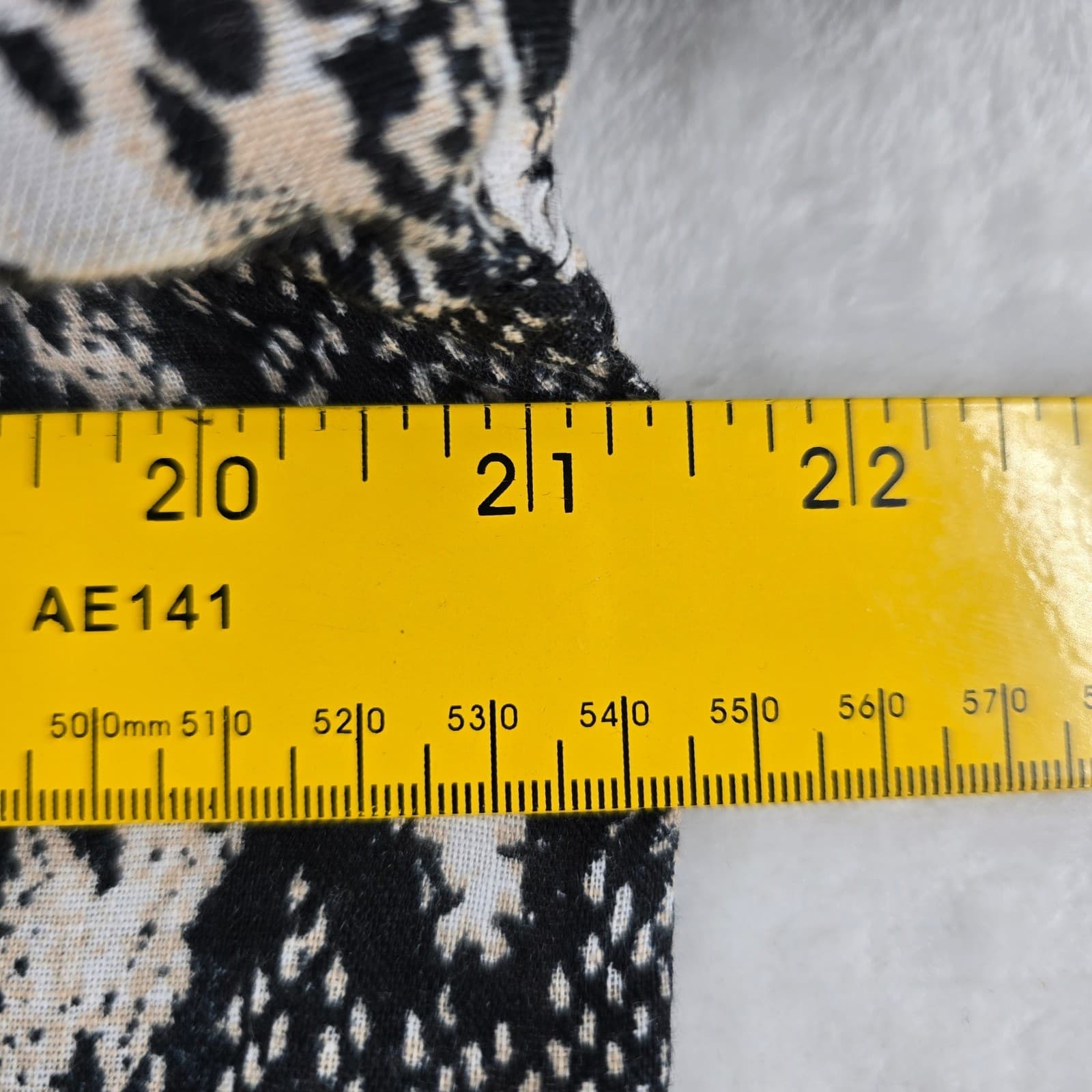 Calvin Klein Blouse Womens Large Button Up Black Tan Snakeskin Print Long Sleeve - Thumbnail 3