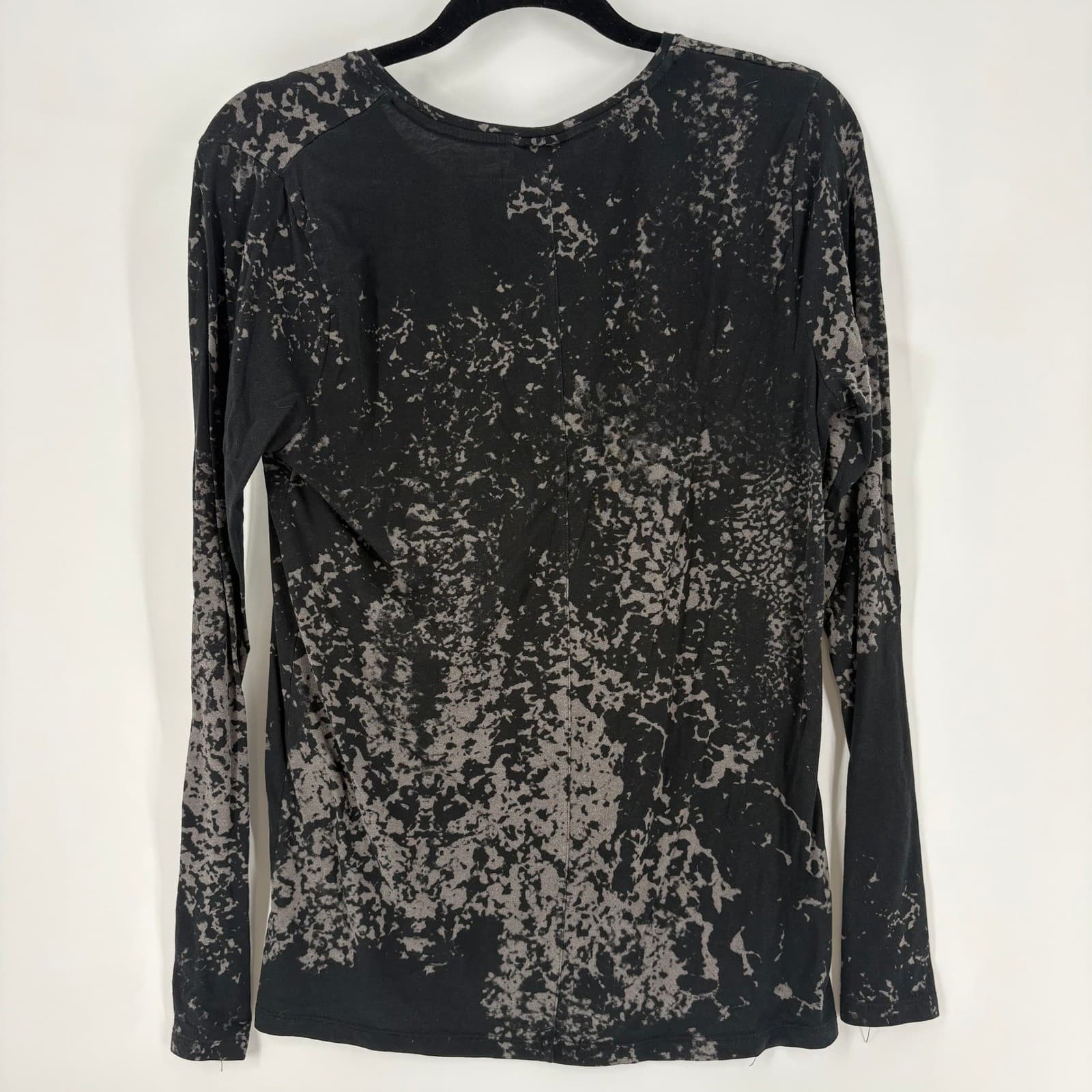 Mossimo Long Sleeve Top XL Black Gray Abstract Print Knit Casual Everyday - Thumbnail 2