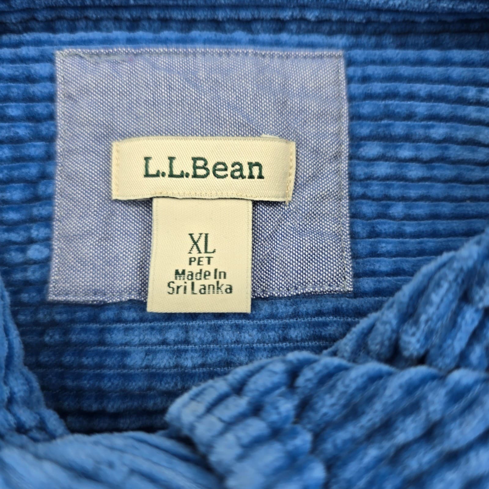 L.L.Bean Shirt Womens XL PET Button Down Blue Corduroy Long Sleeve Pocket - Thumbnail 2