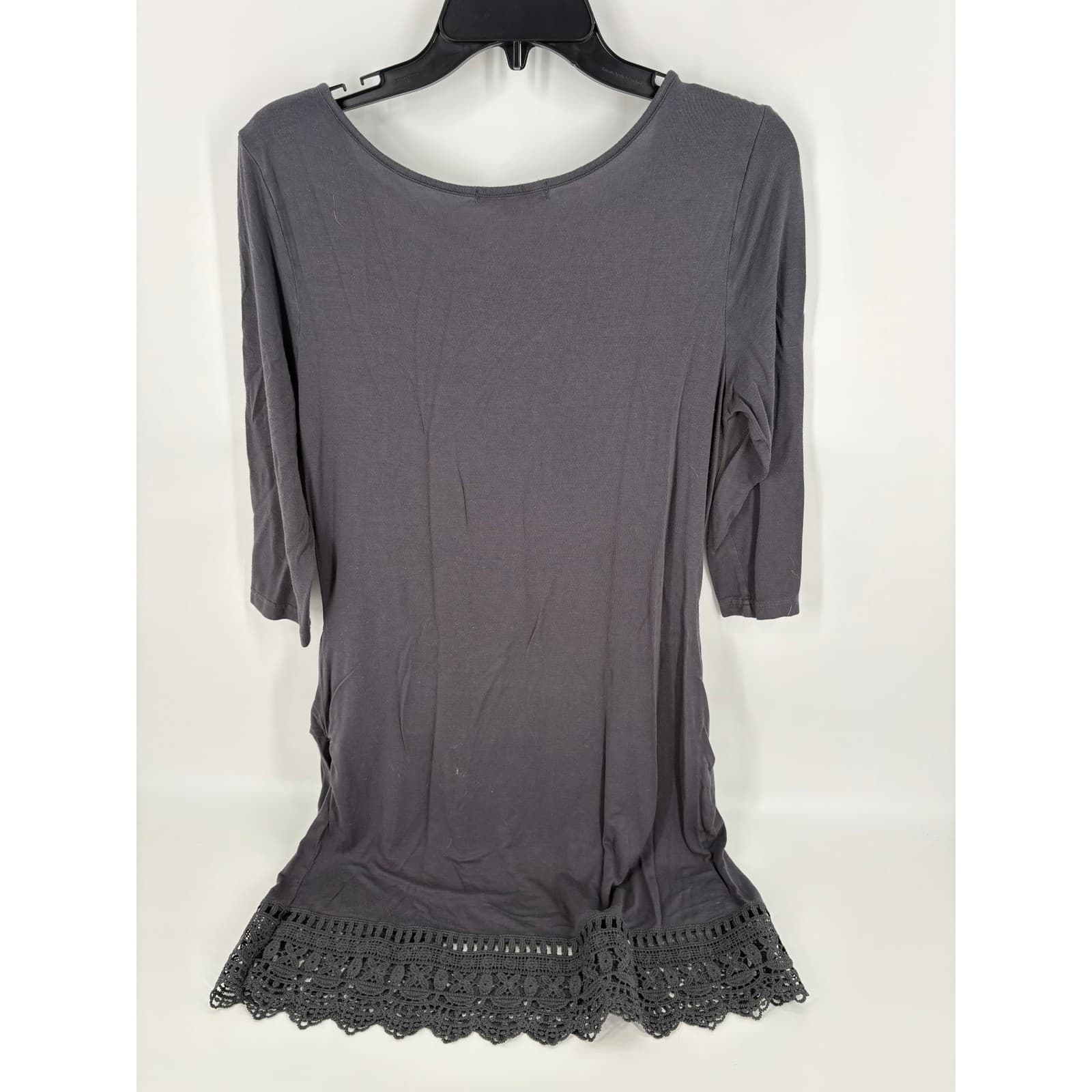 Simply Southern Gray Tunic Top Criss Cross Neckline Crochet Hem 3/4 Sleeve - Thumbnail 3