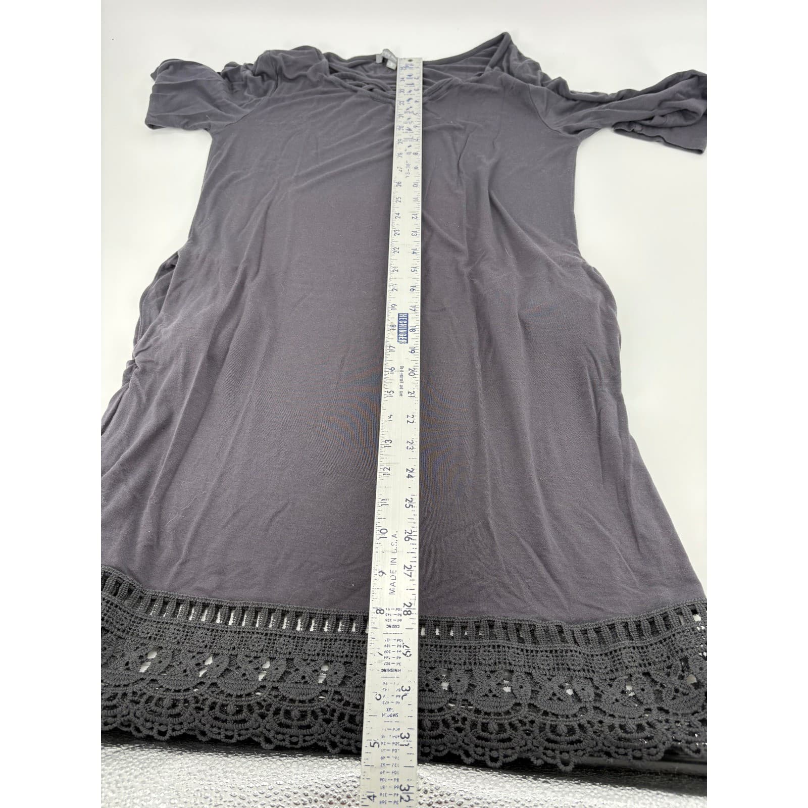 Simply Southern Gray Tunic Top Criss Cross Neckline Crochet Hem 3/4 Sleeve - Thumbnail 5
