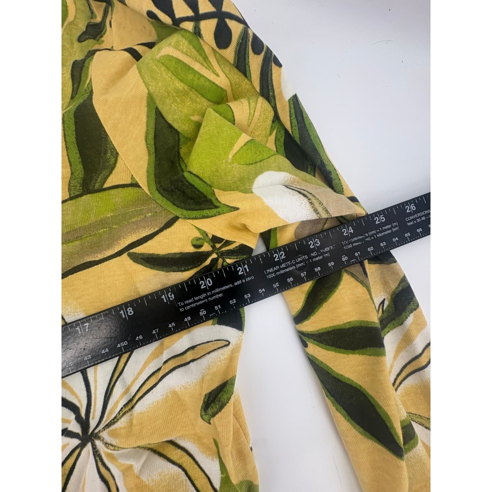 Additions by Chicos Yellow Tropical Leaf Print Long Sleeve V Neck Top Size 3 - Thumbnail 3