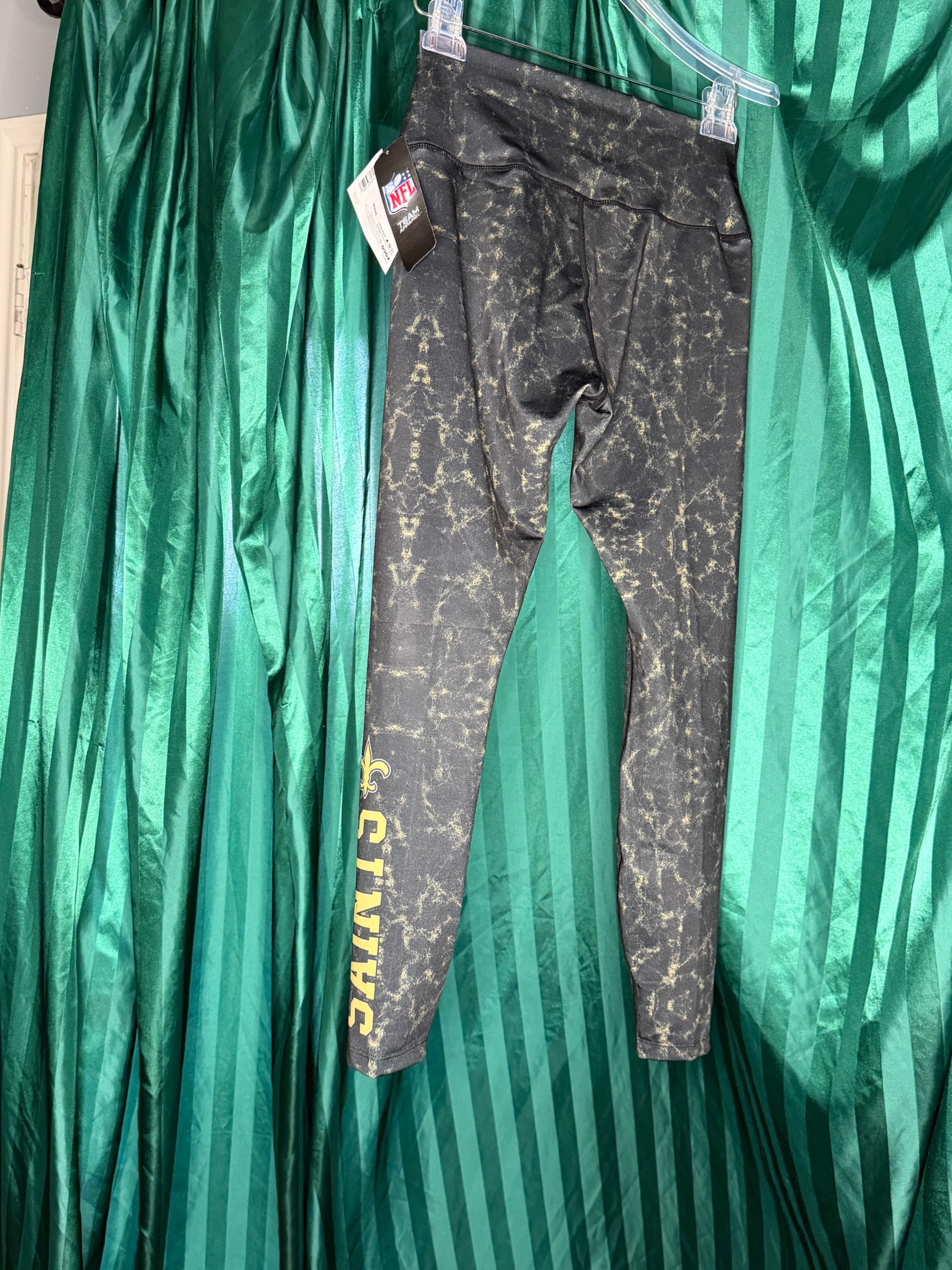 NFL Team Apparel New Orleans Saints Leggings - Thumbnail 3