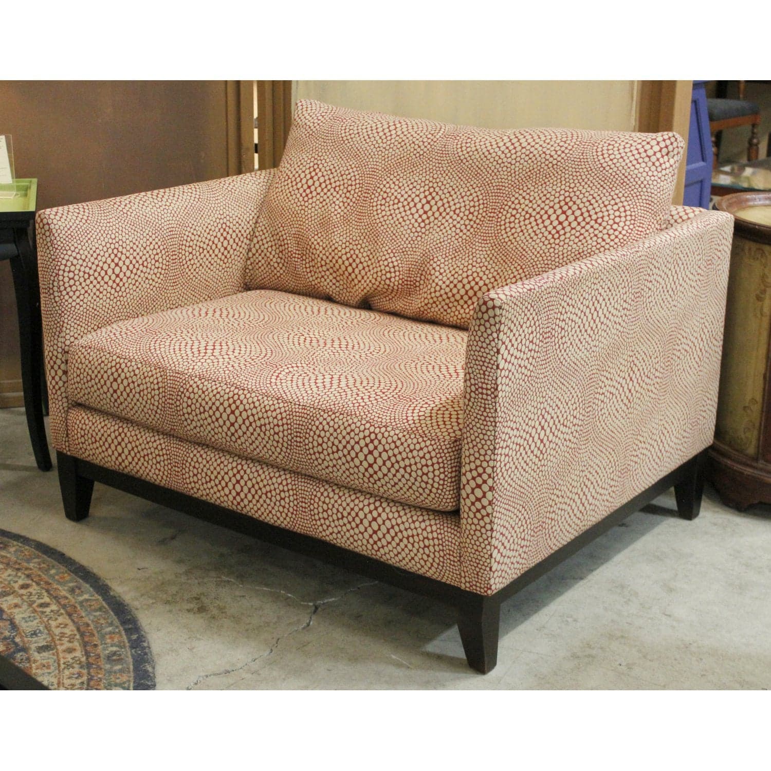 Cascadia Custom Settee - Red - Thumbnail 3