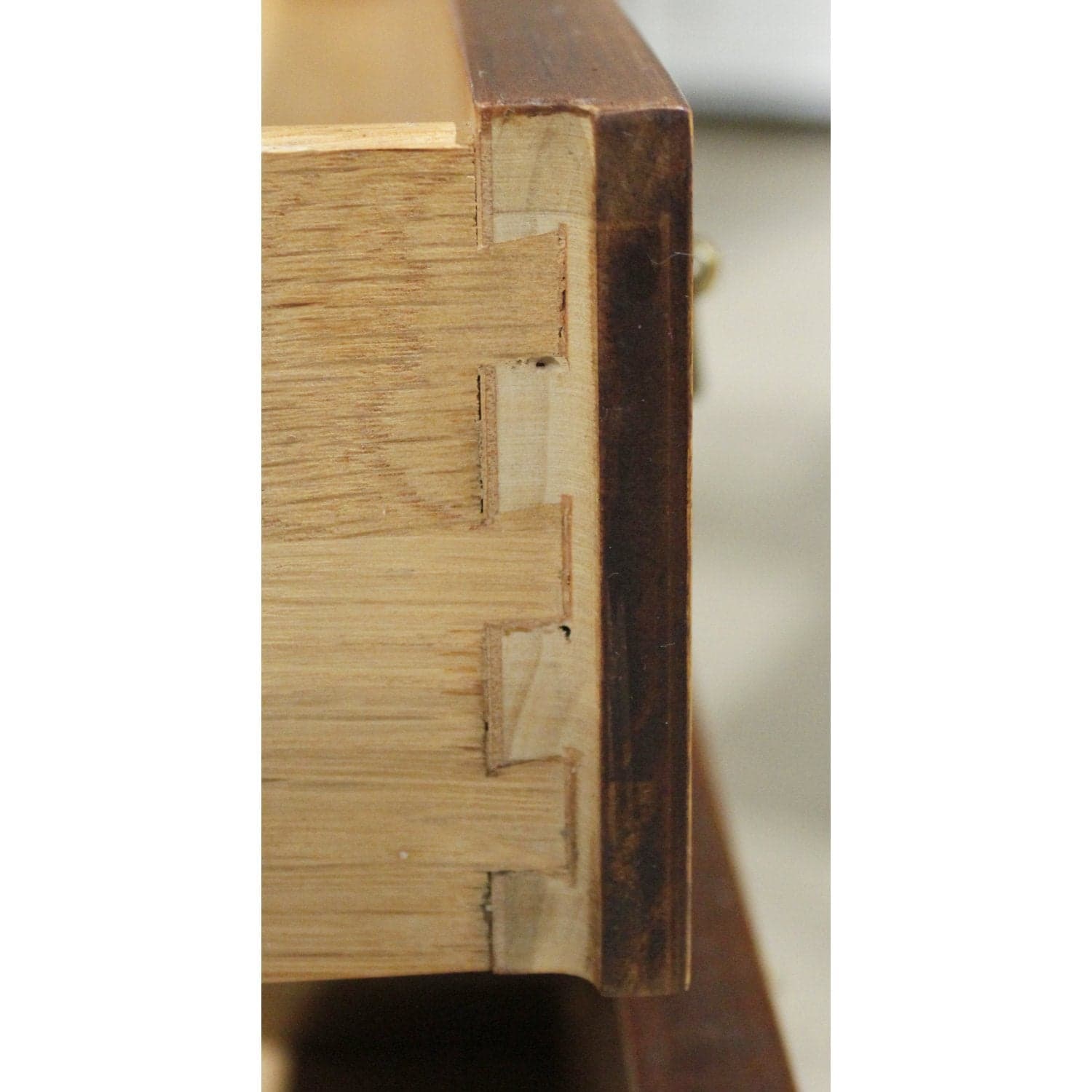 Hickory Chair Co. 'Mt. Vernon Historical Collection' Inlaid Nightstand - Thumbnail 7