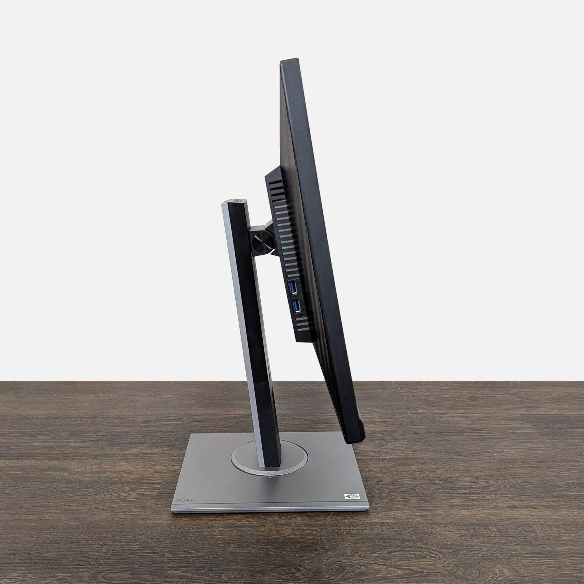 Asus ProArt 24" Monitor – Professional Display, Adjustable Stand - Thumbnail 3
