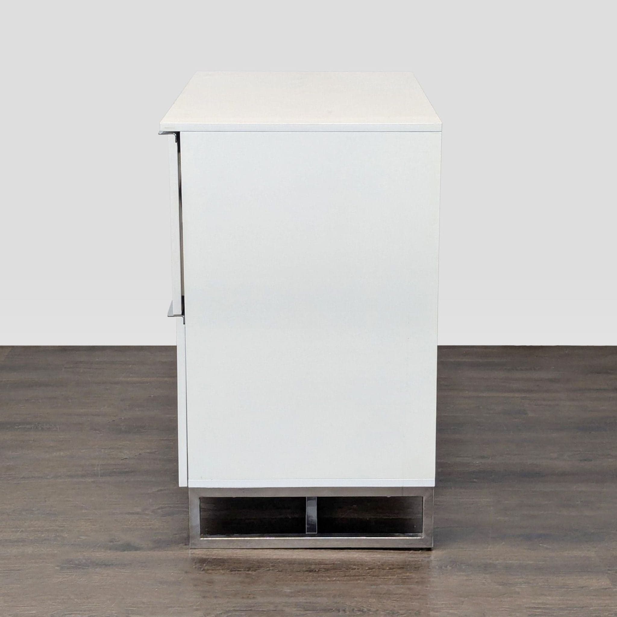 Scandinavian Design White Two-Drawer Cabinet with Metal Legs - Thumbnail 3