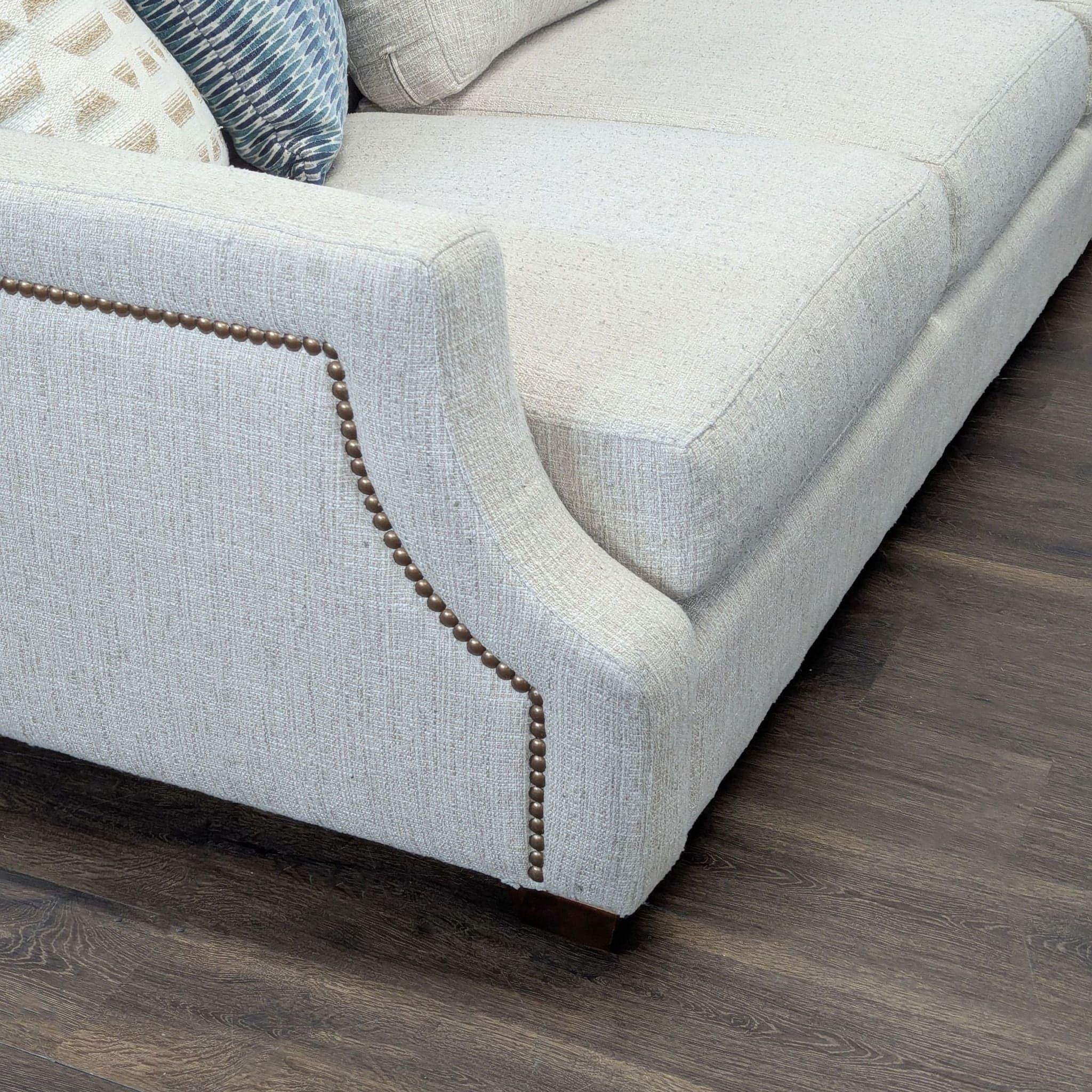 Havertys Baldwin Beige Sectional Sofa with Nailhead Trim and Accent Pillows - Thumbnail 8
