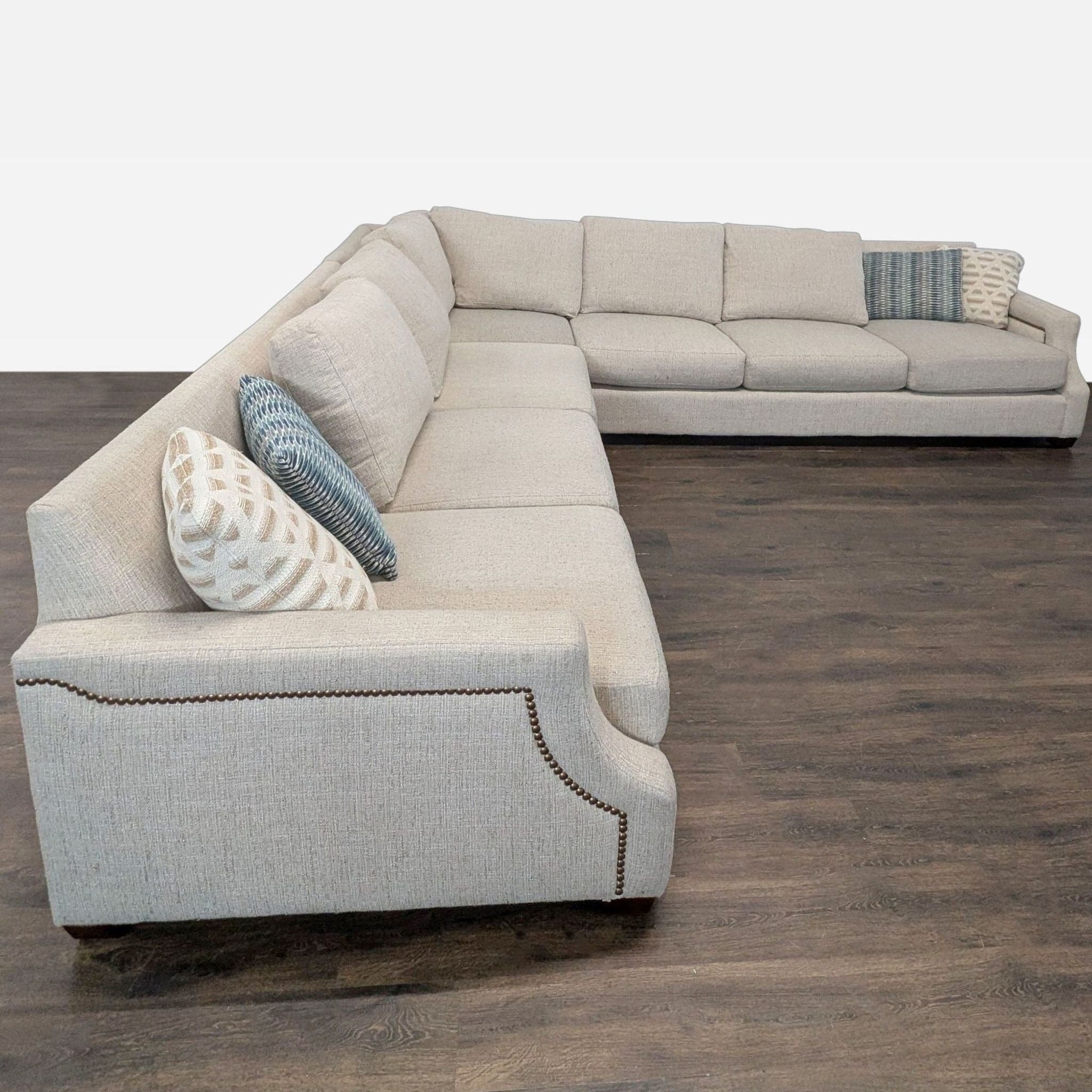 Havertys Baldwin Beige Sectional Sofa with Nailhead Trim and Accent Pillows - Thumbnail 5