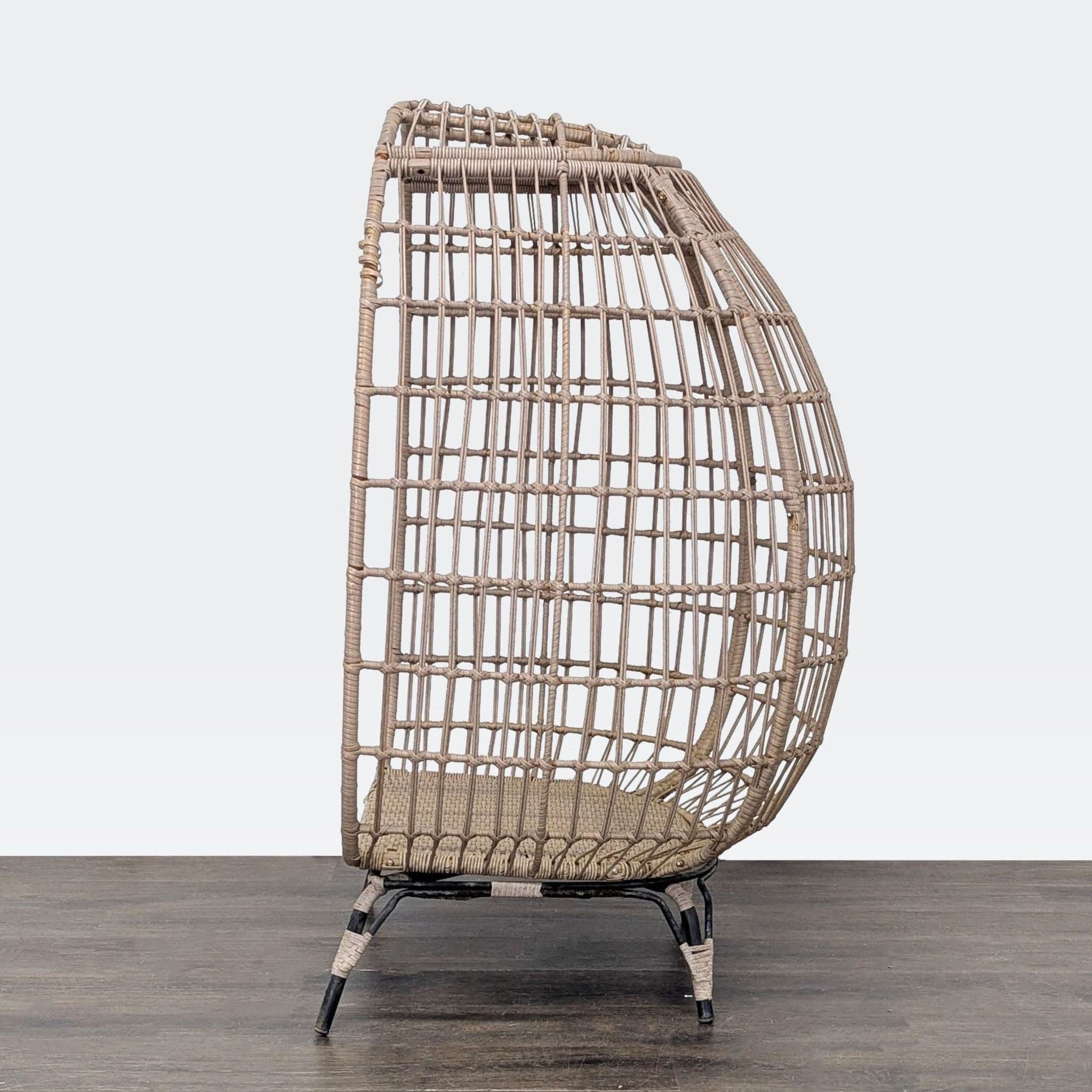 Modern All Weather Rattan Egg-Shaped Wicker Chair with Metal Legs - Thumbnail 5