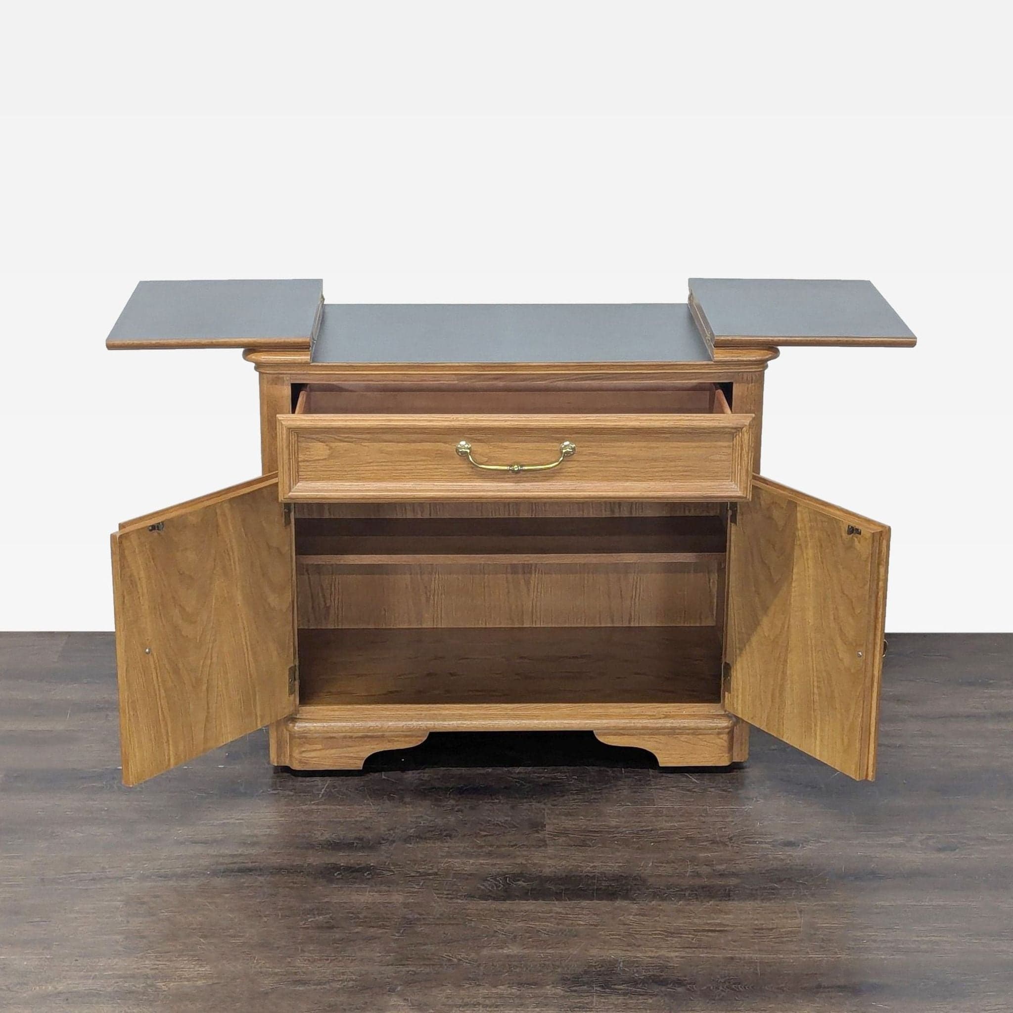 Stanley Furniture Sideboard - Thumbnail 2