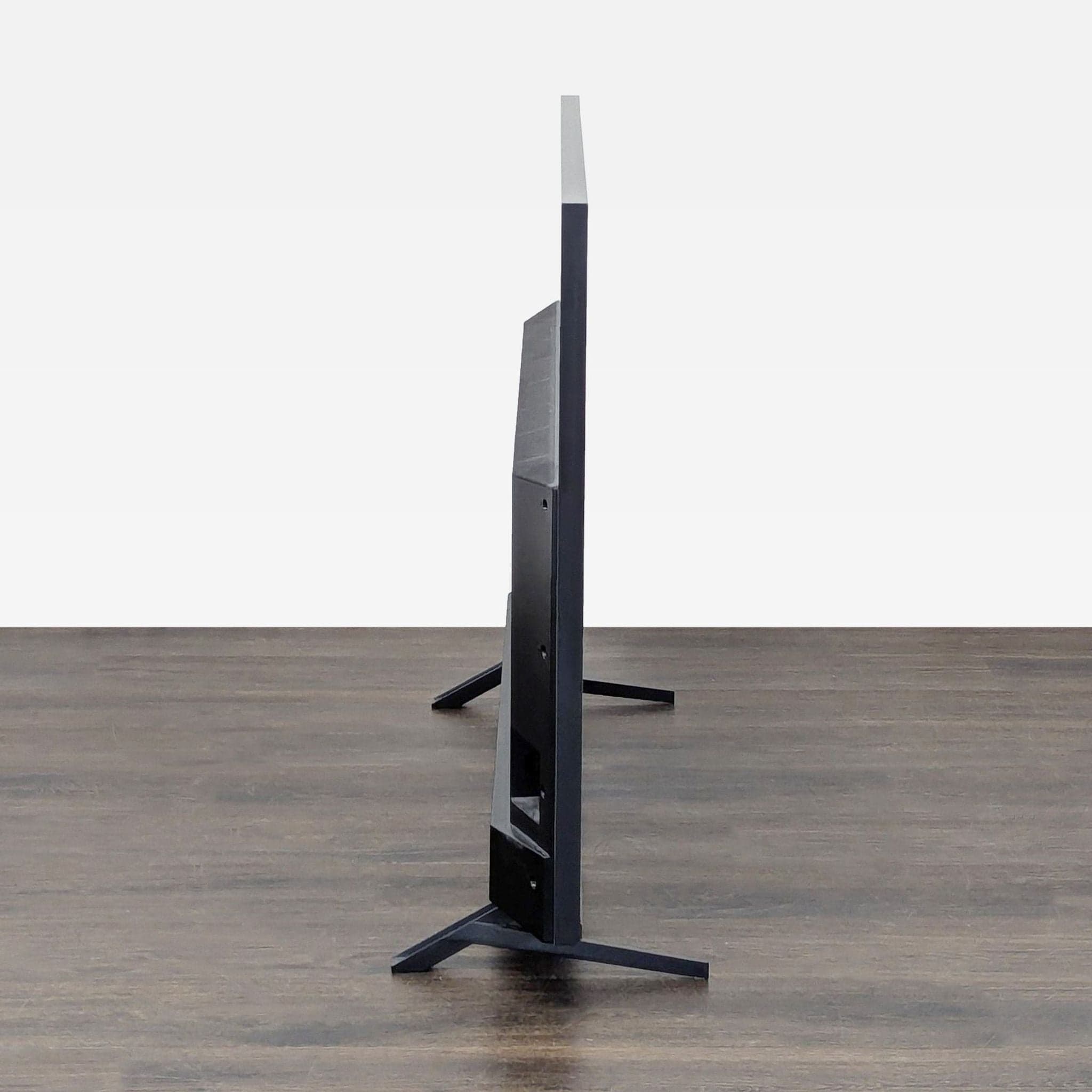 TCL 55-Inch 6-Series 4K Google TV - Sleek Design, Great Condition - Thumbnail 3