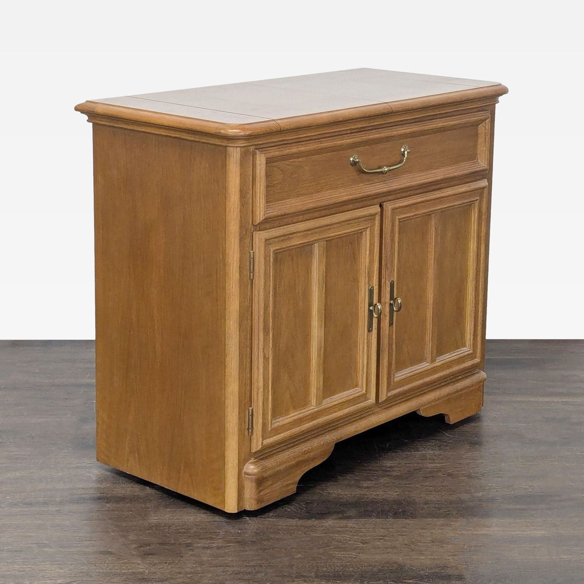 Stanley Furniture Sideboard - Thumbnail 6