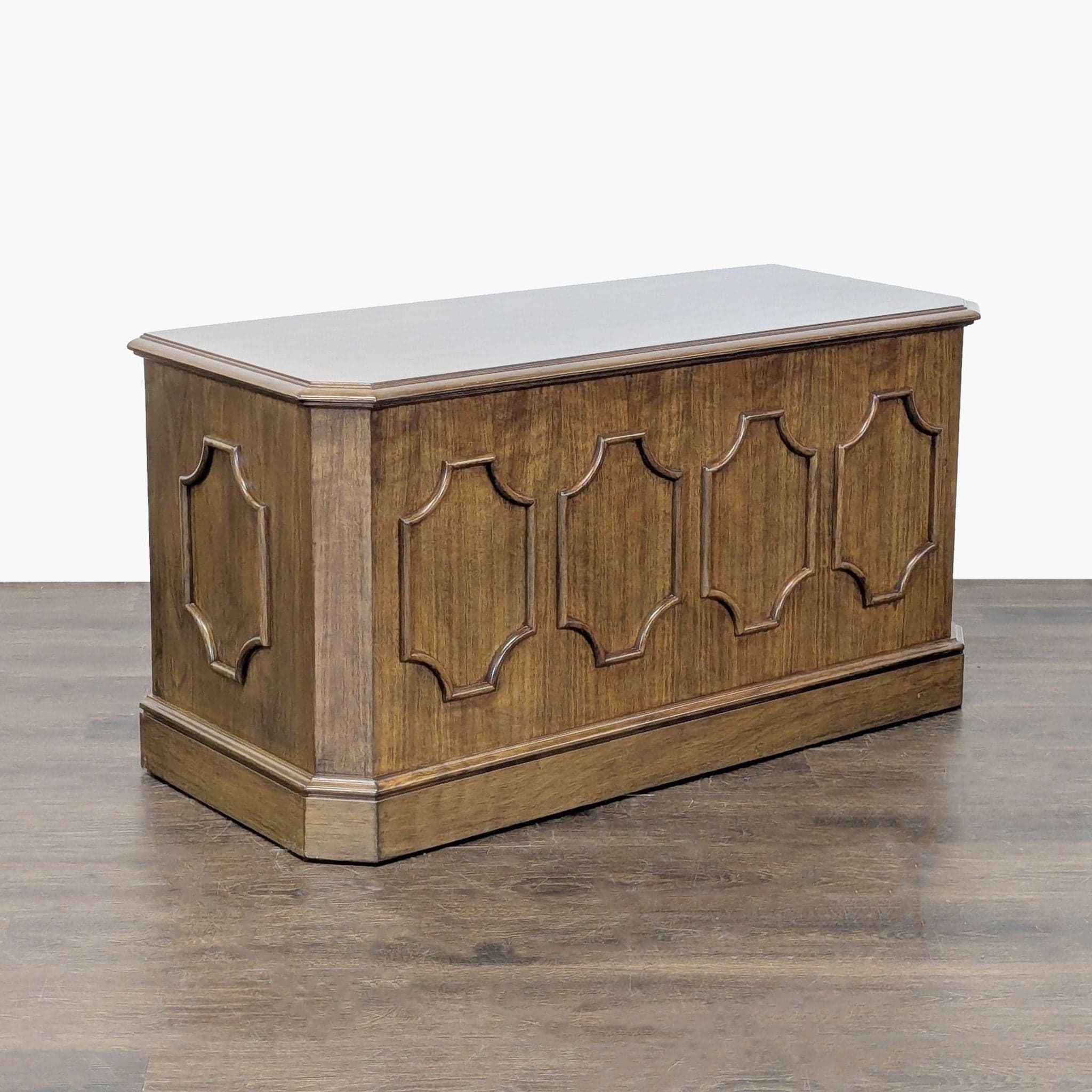 Mill Creek Furniture Wood Storage Bench - Thumbnail 9