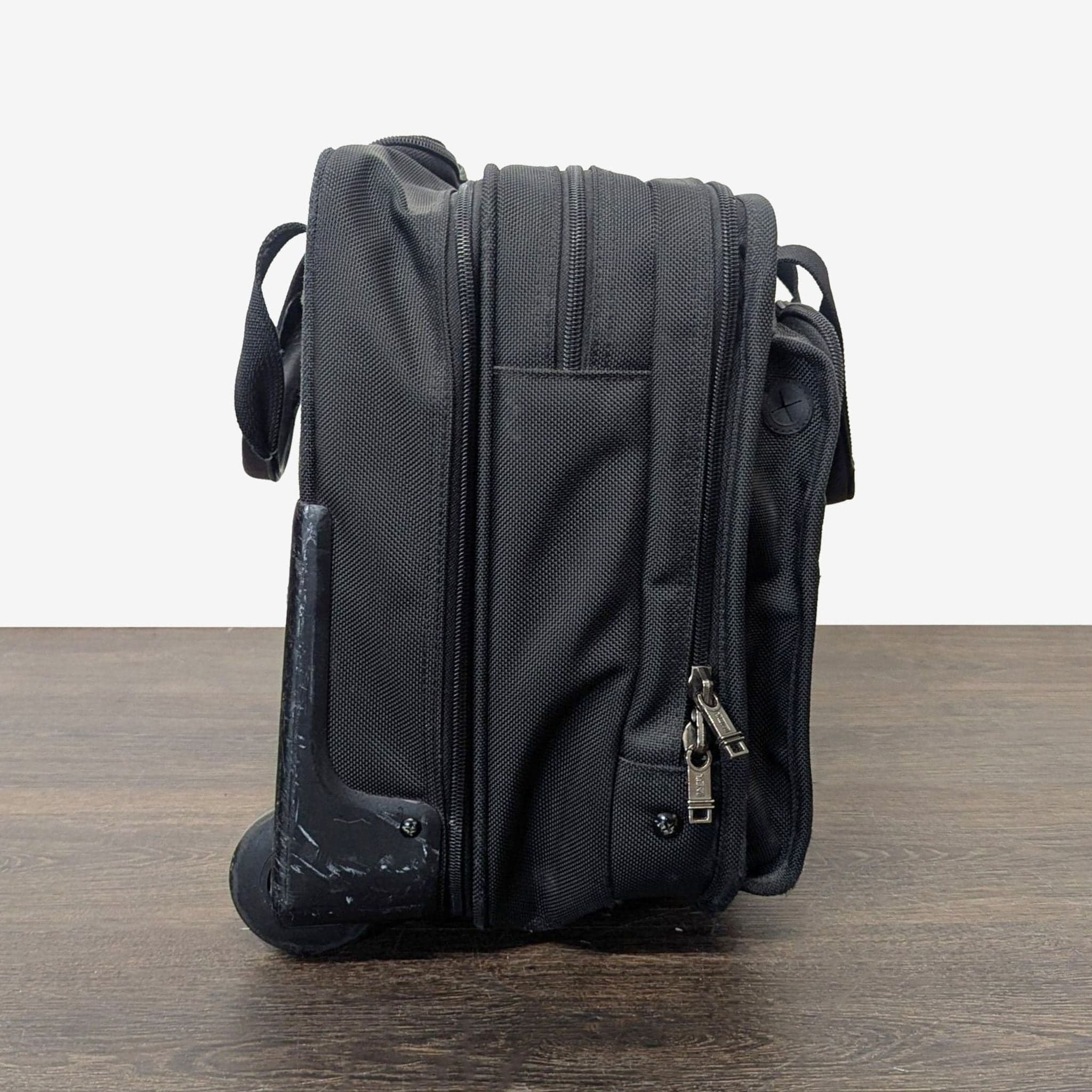 Tumi Black Rolling Carry-On Travel Bag with Telescopic Handle - Thumbnail 6
