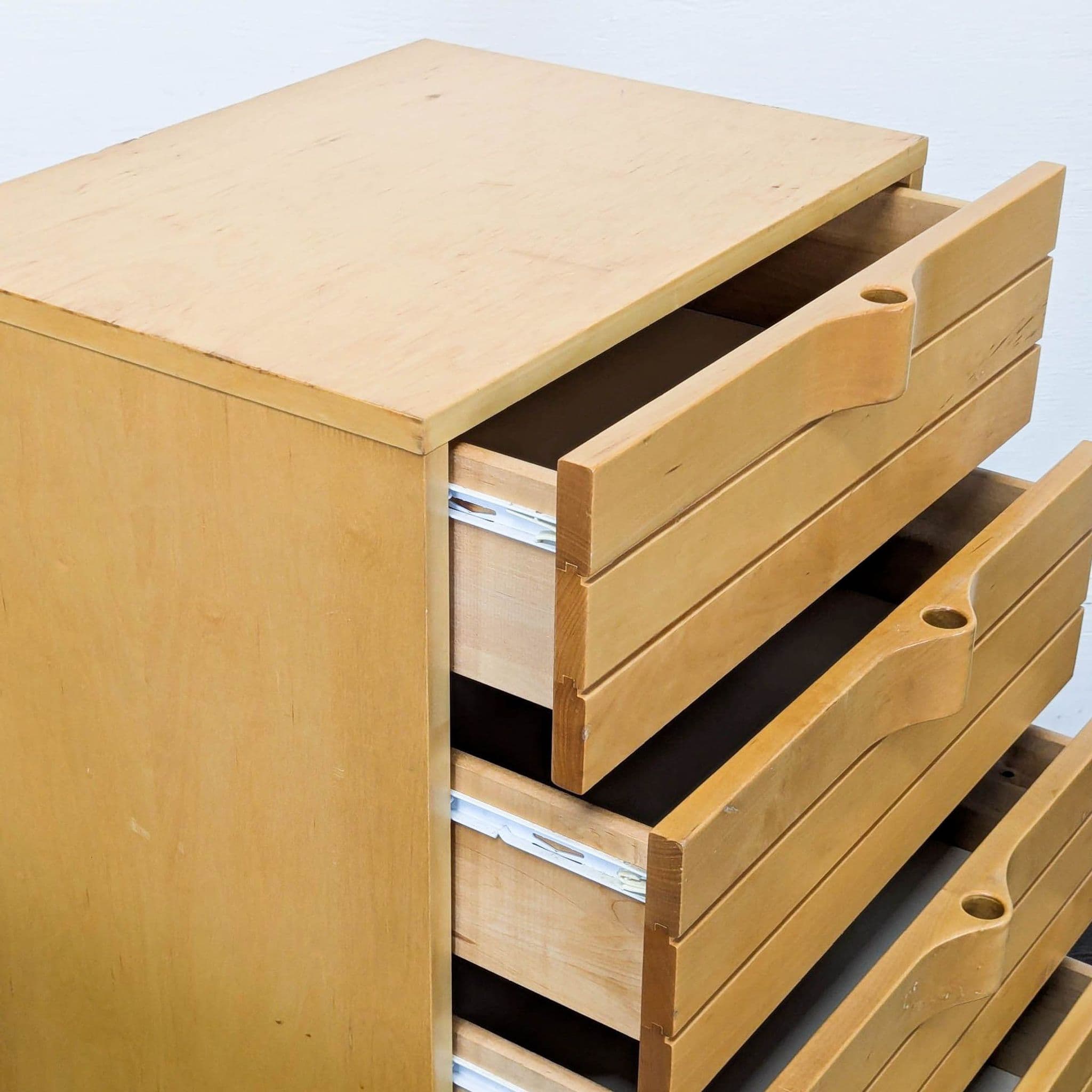 Contemporary 5-Drawer Lingerie Chest / Tall Chest - Thumbnail 7