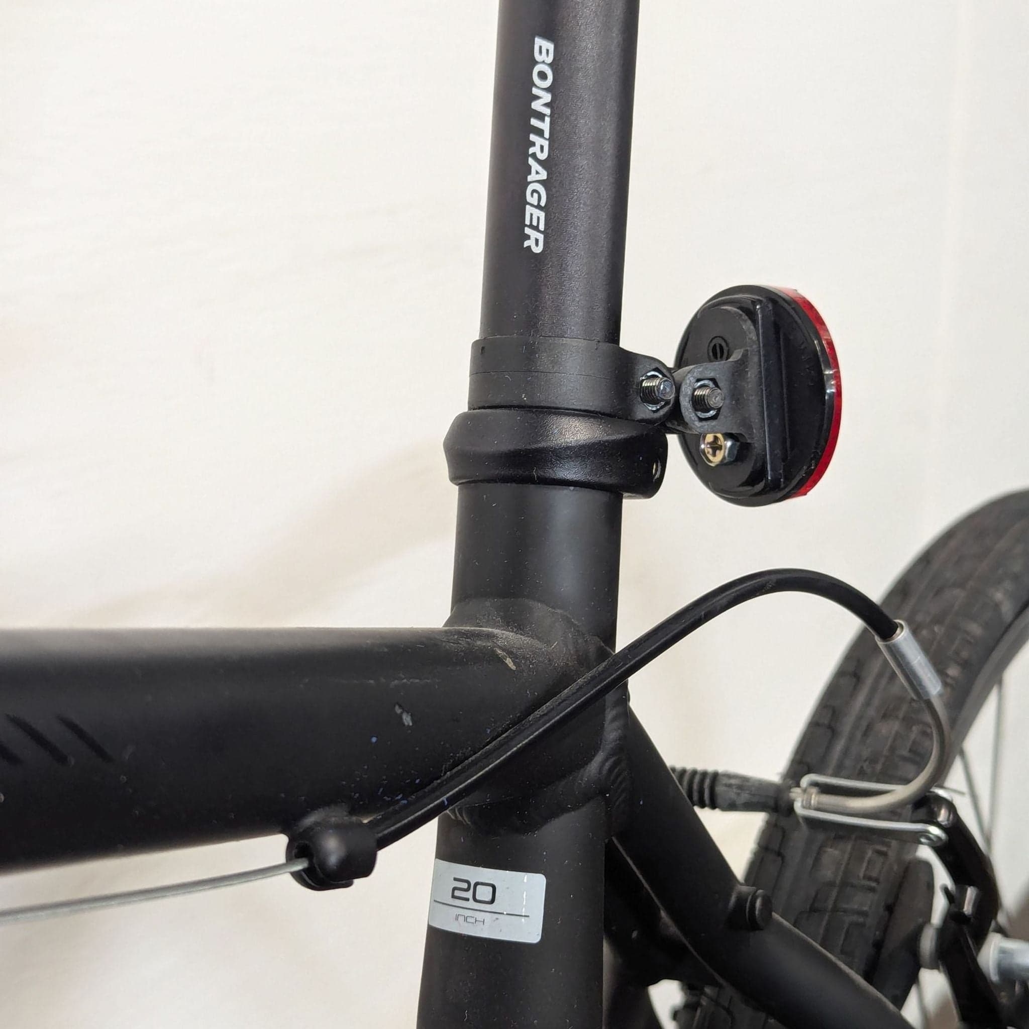 Trek Hybrid Bike – Lightweight, Reliable, Great for City Rides - Thumbnail 7