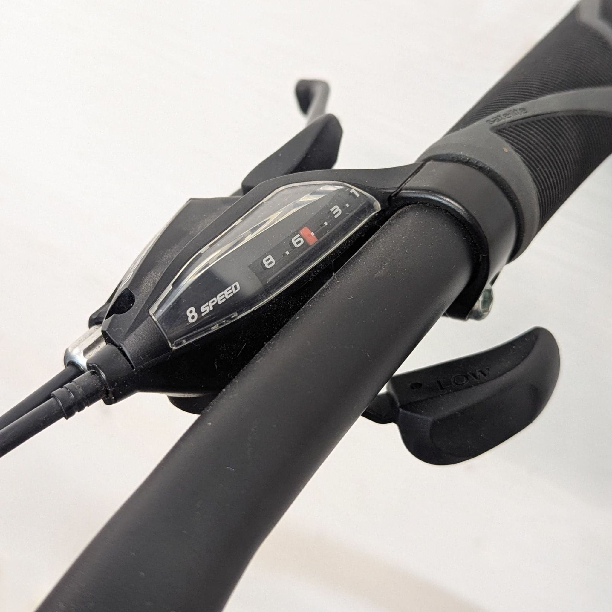 Trek Hybrid Bike – Lightweight, Reliable, Great for City Rides - Thumbnail 11