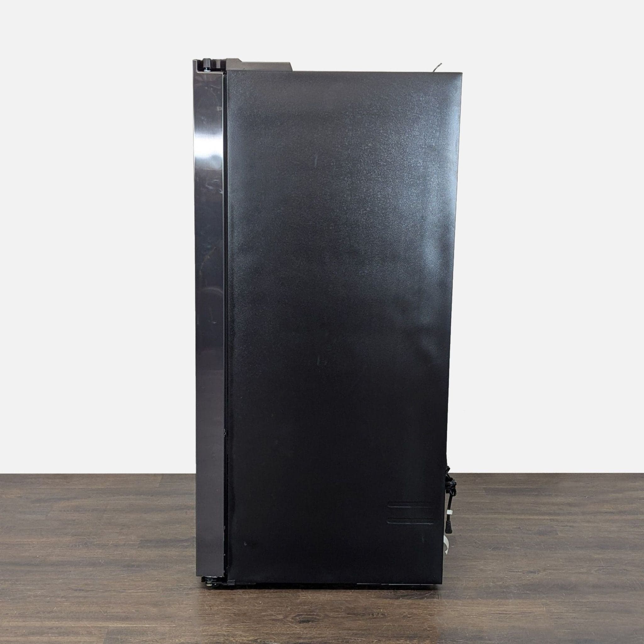 Samsung Side-by-Side Refrigerator with Water Dispenser - Stainless Steel - Thumbnail 8