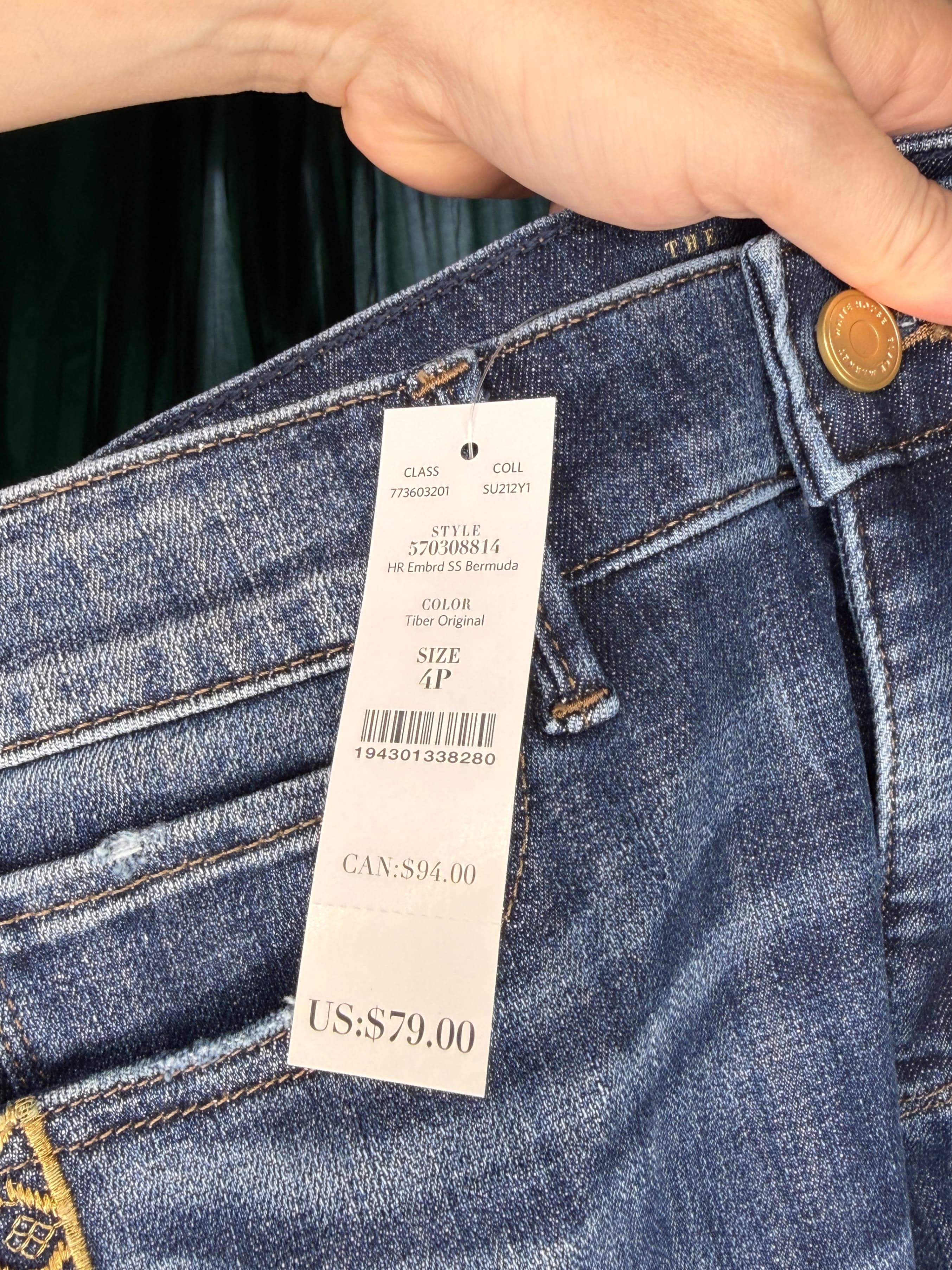 WHBM Embroidered Denim Bermuda Shorts Size 4P - Thumbnail 4