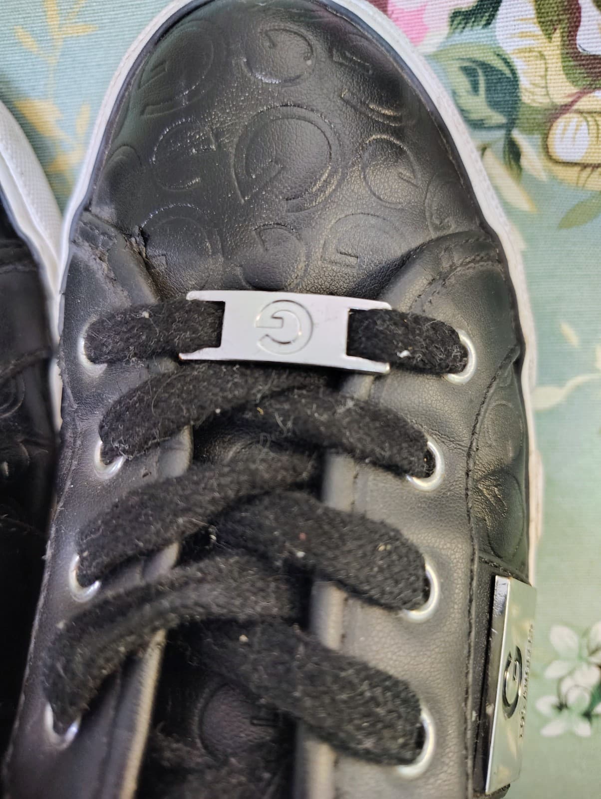 G by Guess Women's Sneakers Shoes size 6.5 Black Lace Up Low Top - Thumbnail 8