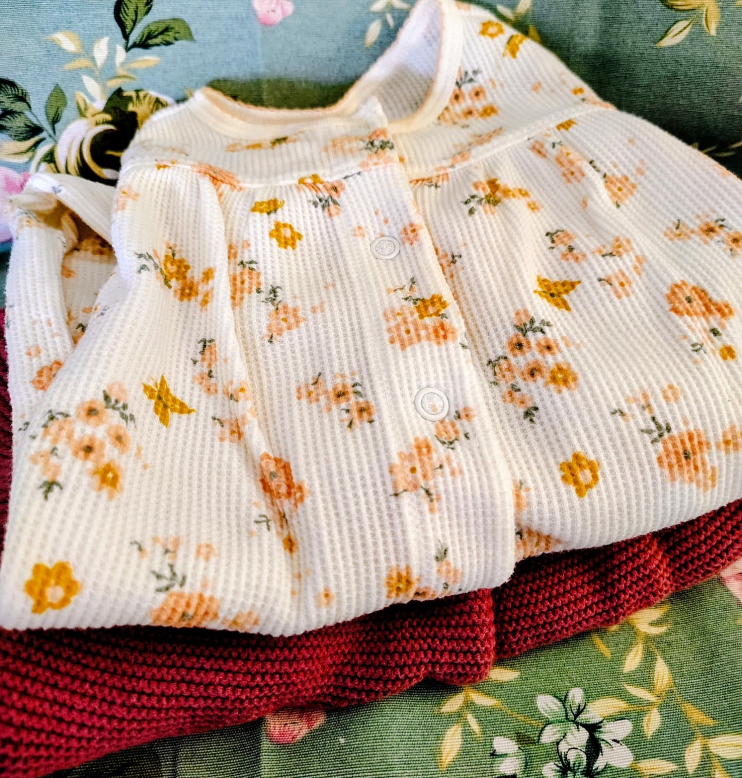 Bundle Of 2 Carter's Baby Girl, Size 6-9 Mo